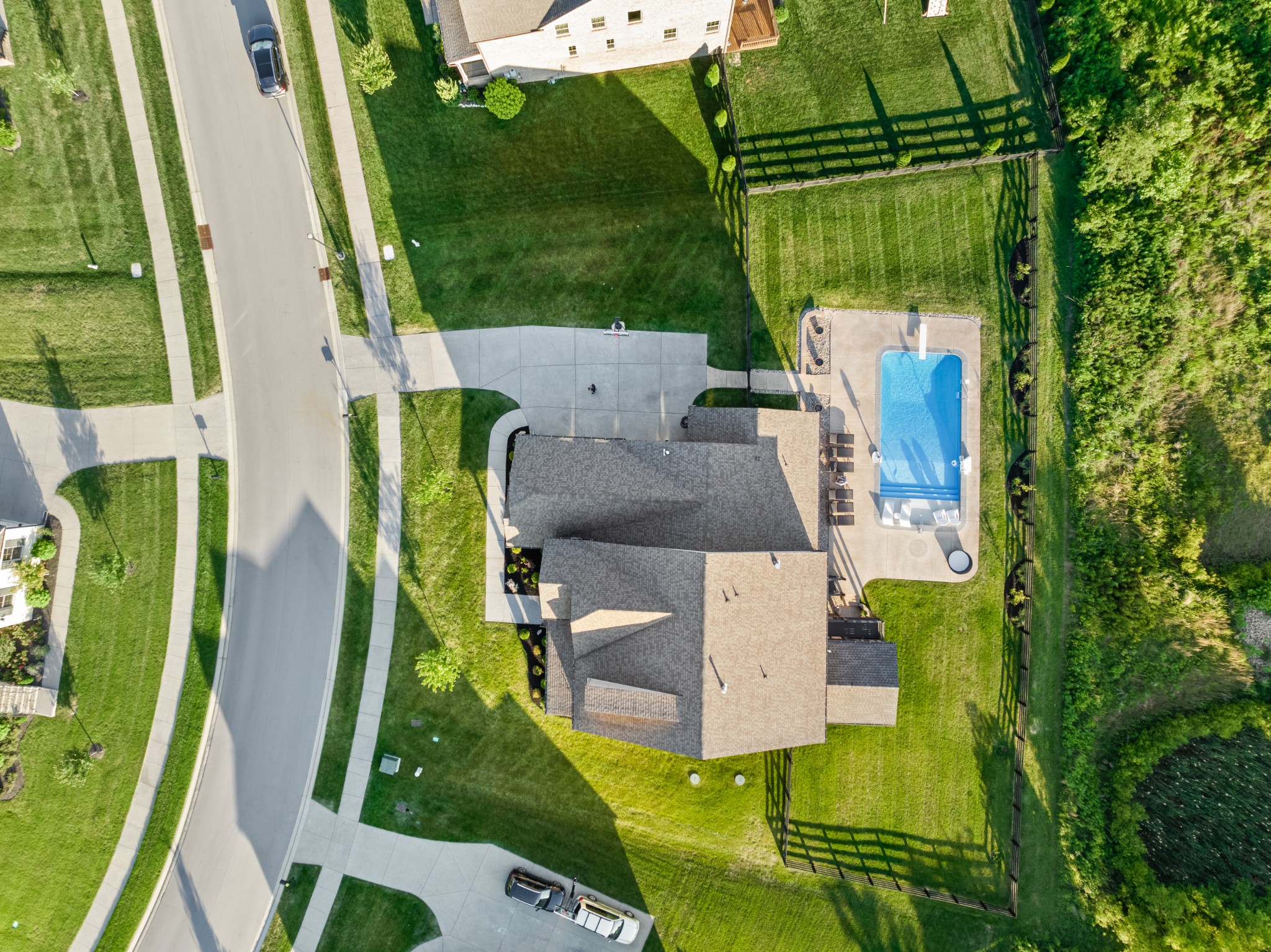 6809 Flower Hill Dr