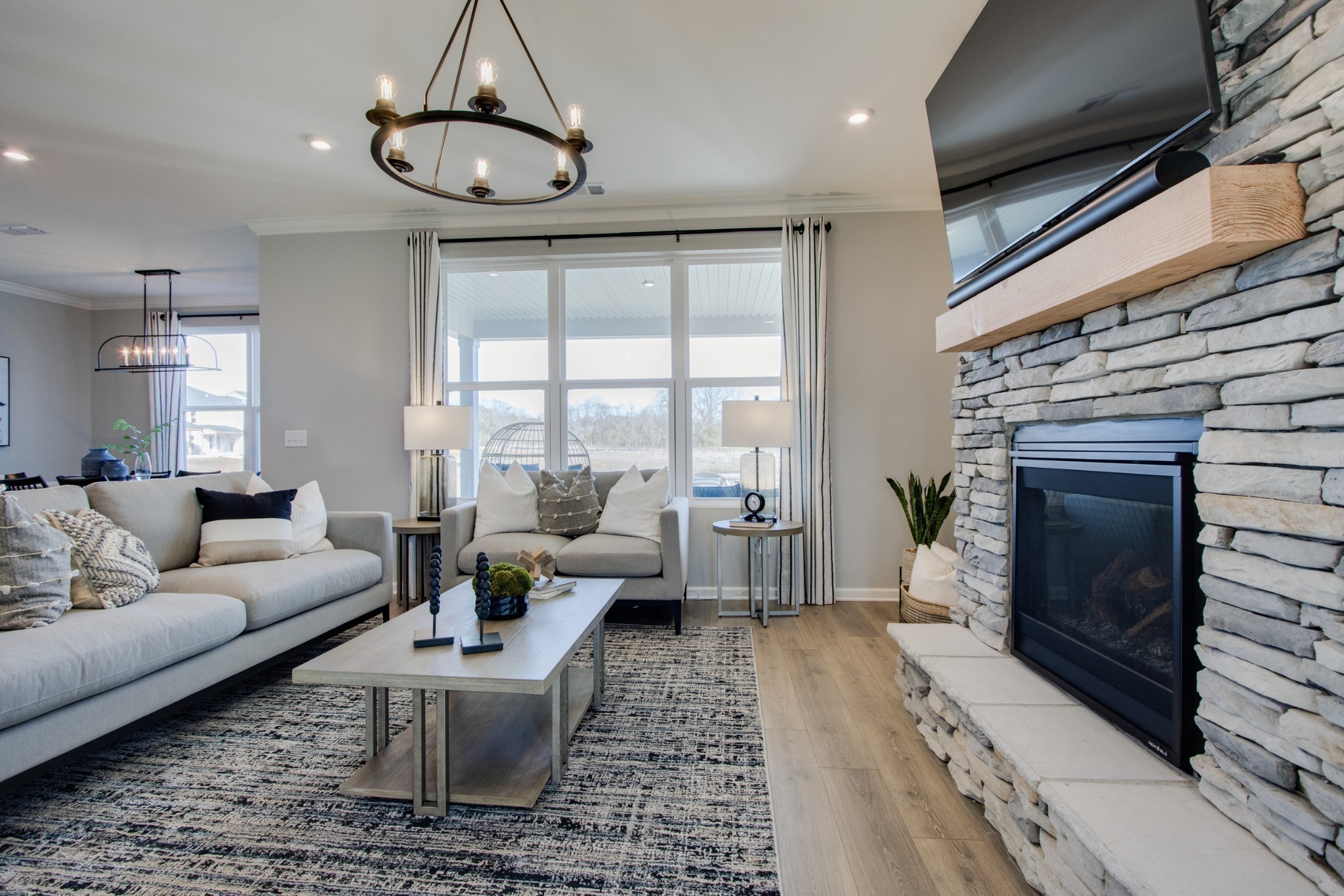 1314 Harmony Hill Lane