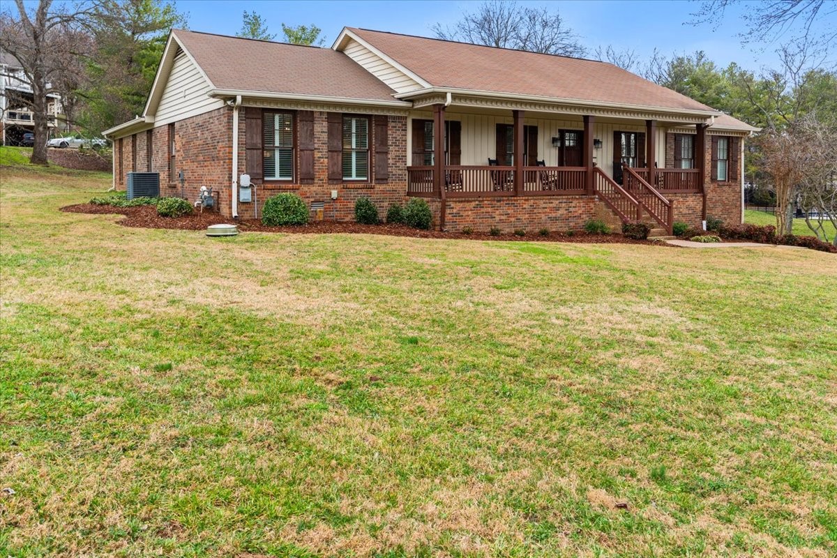 107 Century Oak Dr