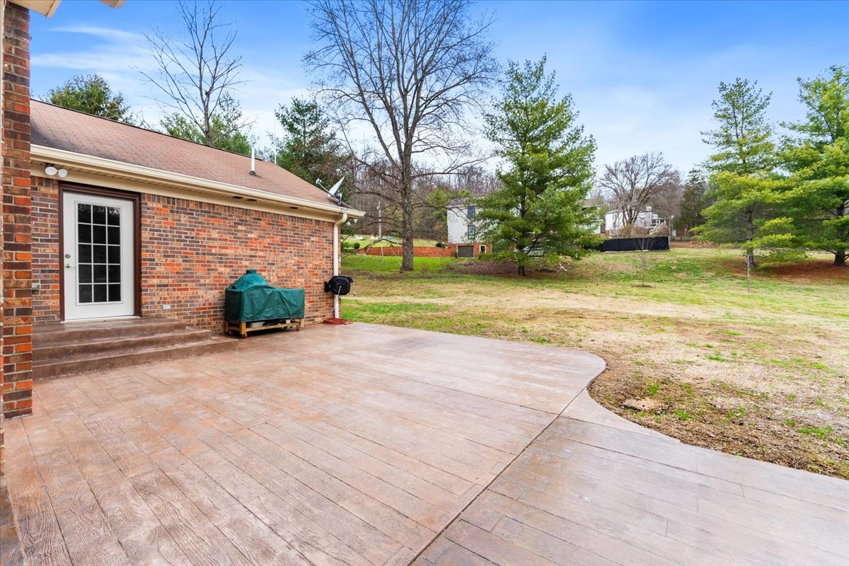 107 Century Oak Dr