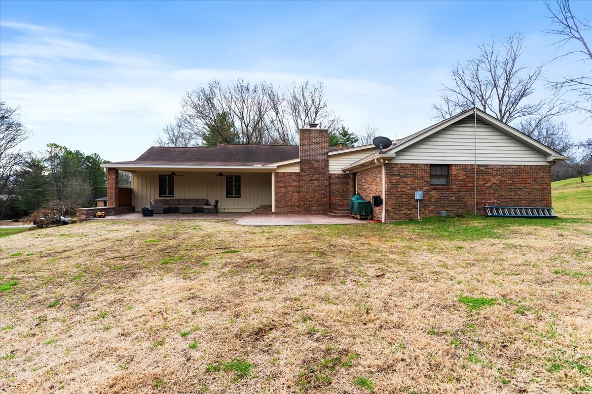 107 Century Oak Dr