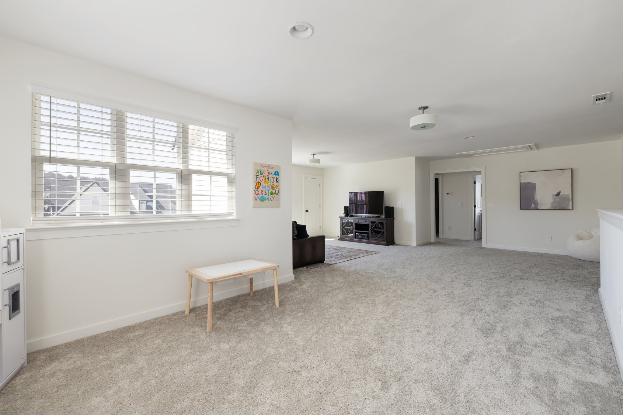 7412 Flatbush Dr