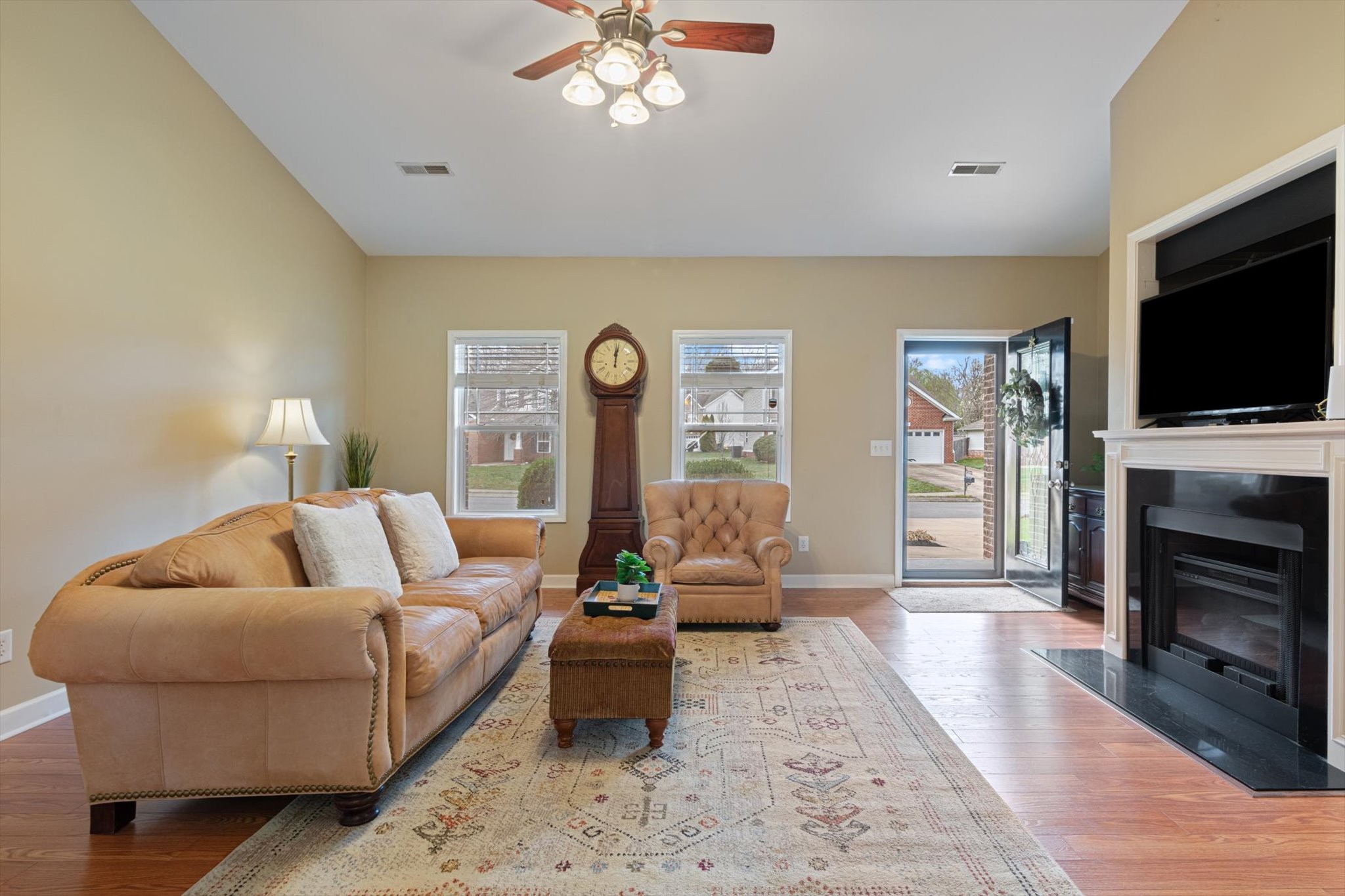 4986 Morning Dove Ln