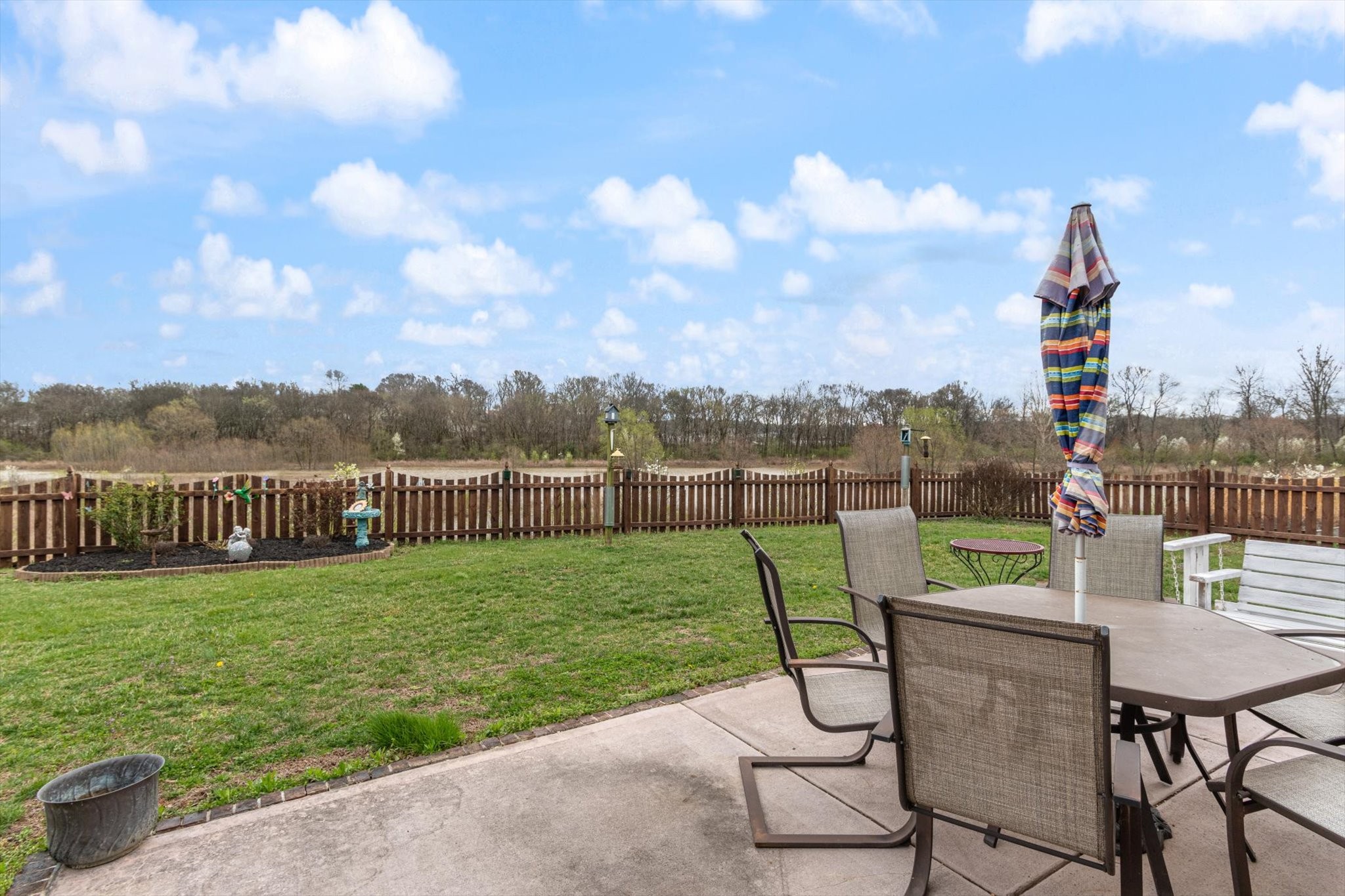 4986 Morning Dove Ln