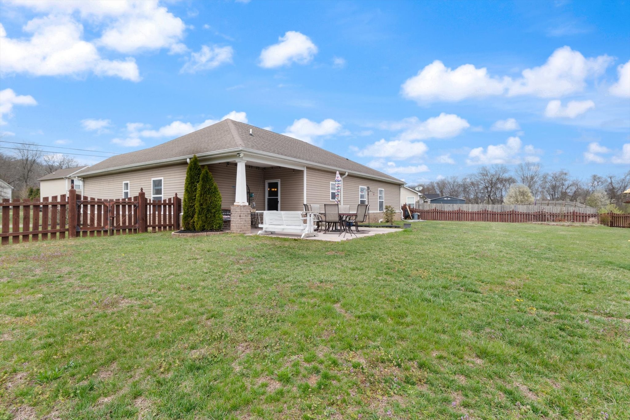 4986 Morning Dove Ln