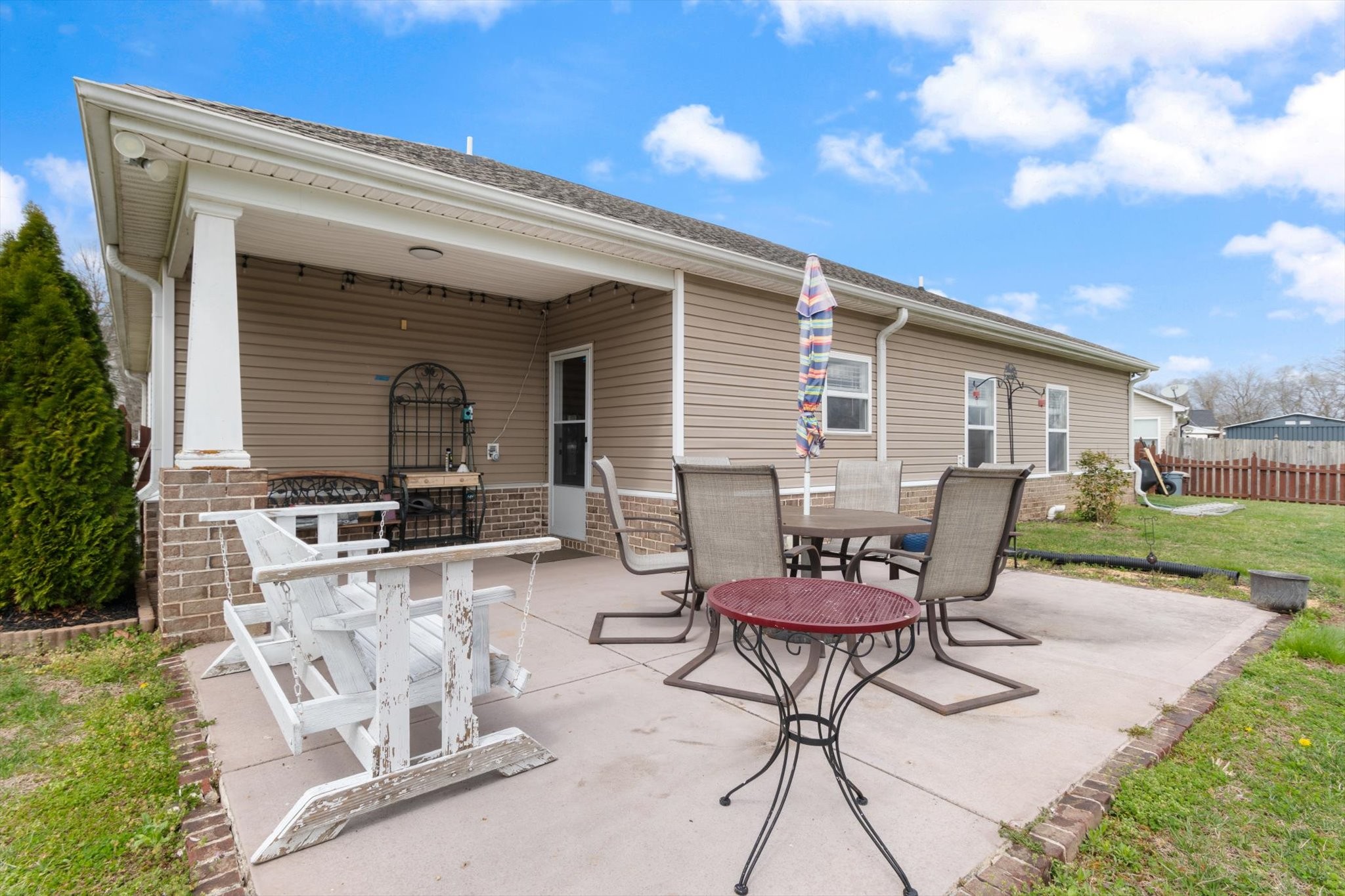 4986 Morning Dove Ln