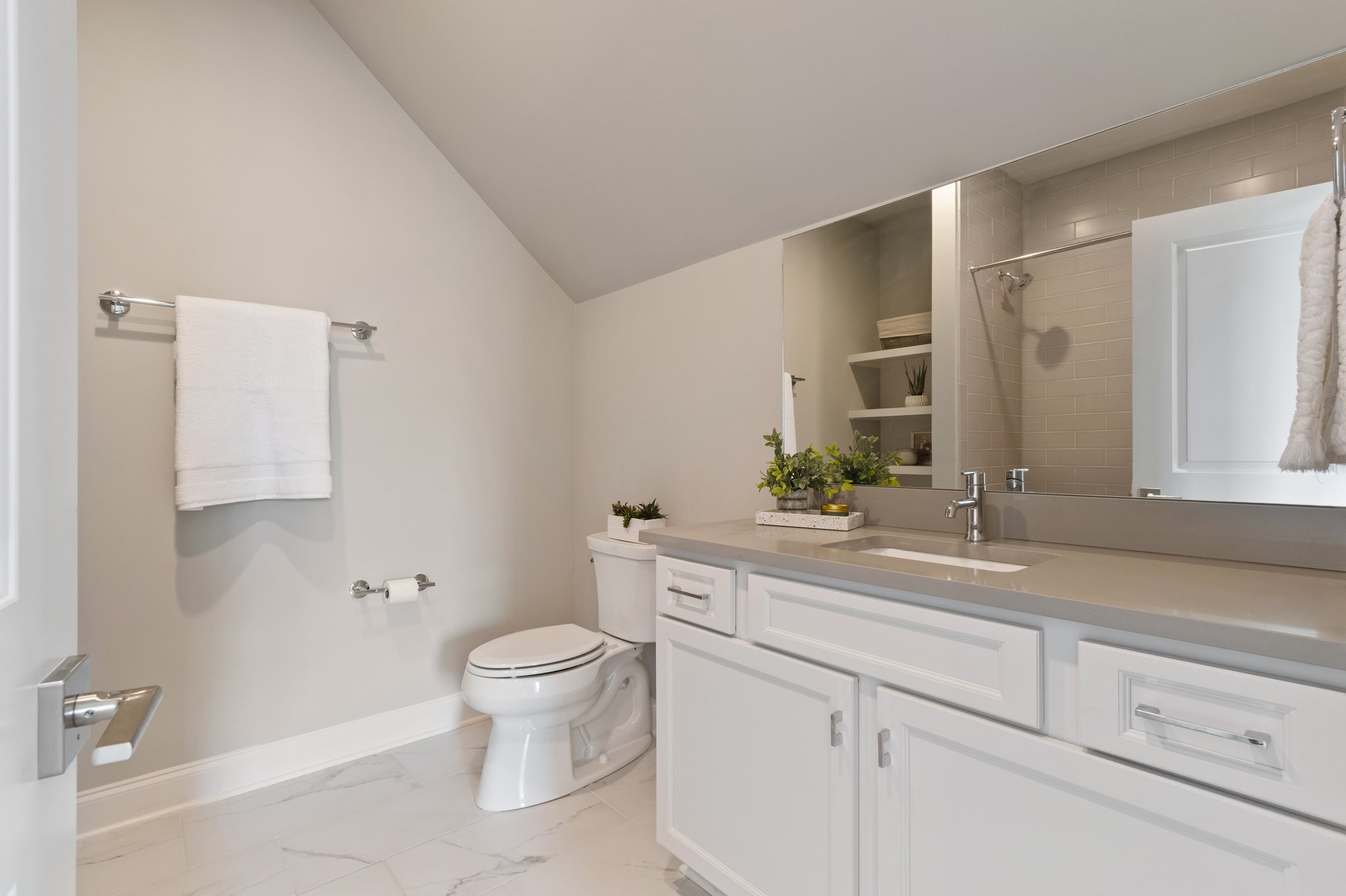 4586 Majestic Meadows Dr