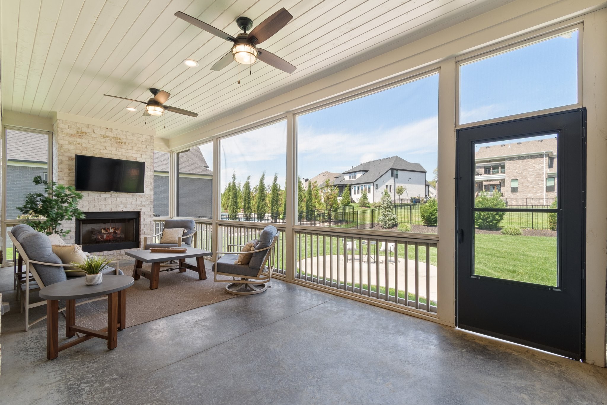 4586 Majestic Meadows Dr