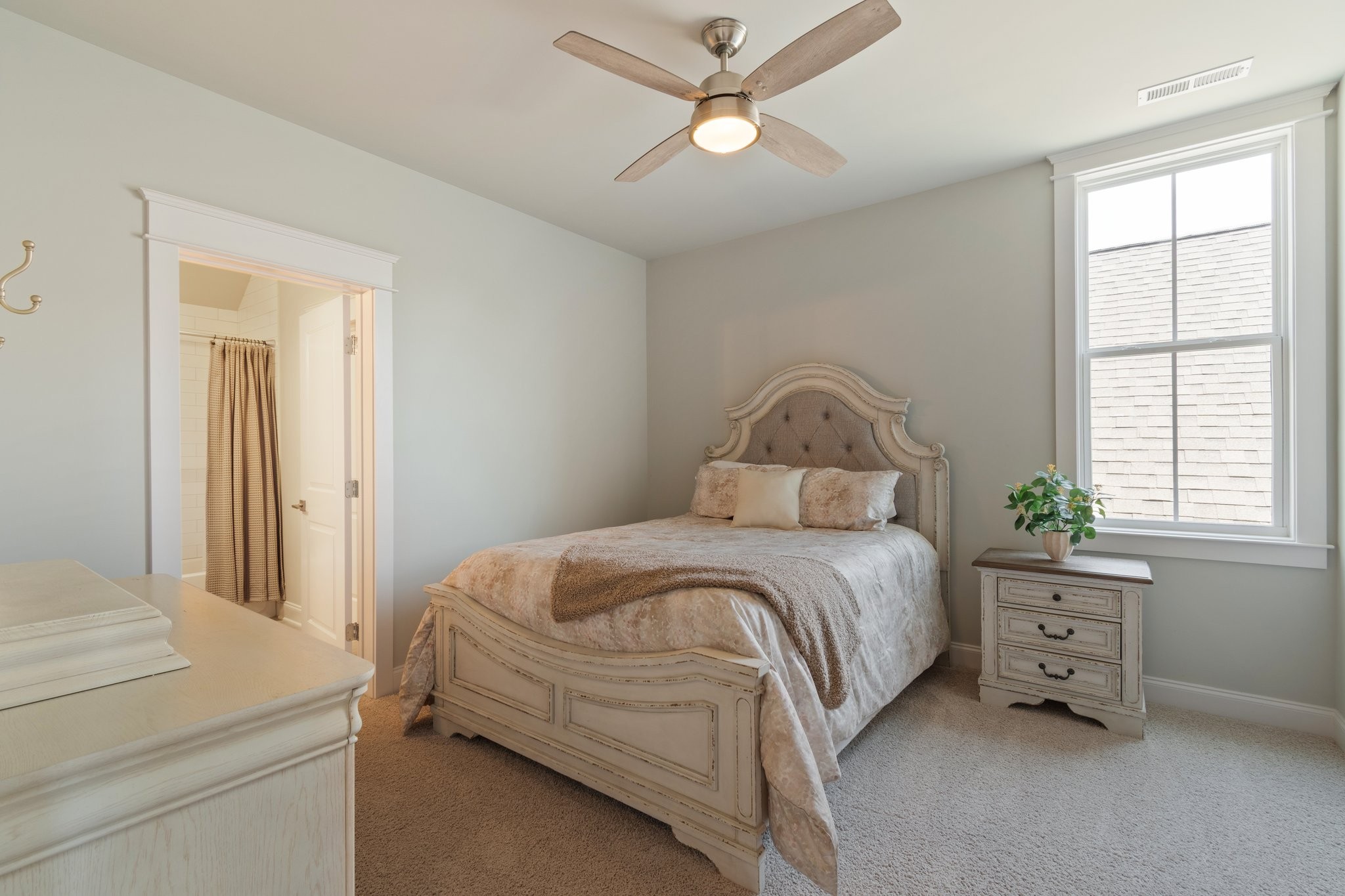 4586 Majestic Meadows Dr