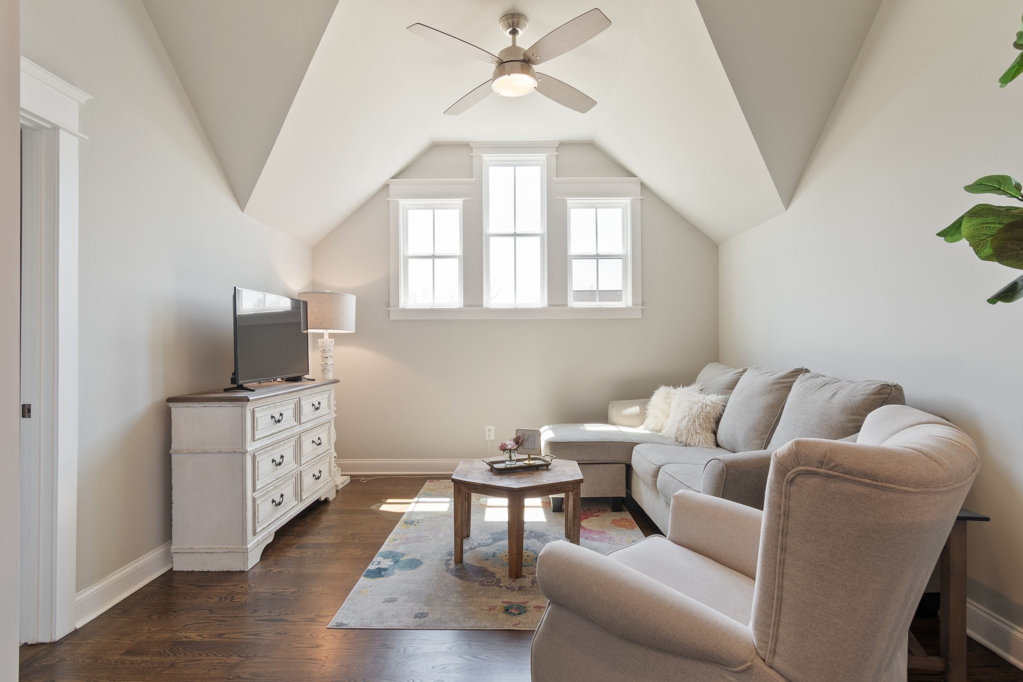 4586 Majestic Meadows Dr