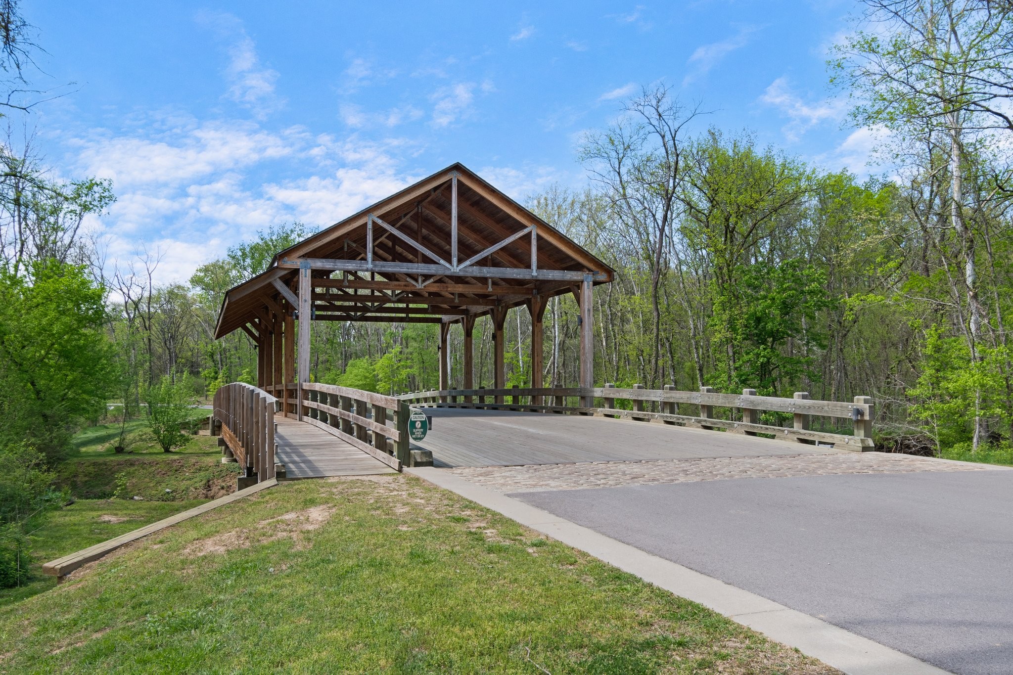 4586 Majestic Meadows Dr