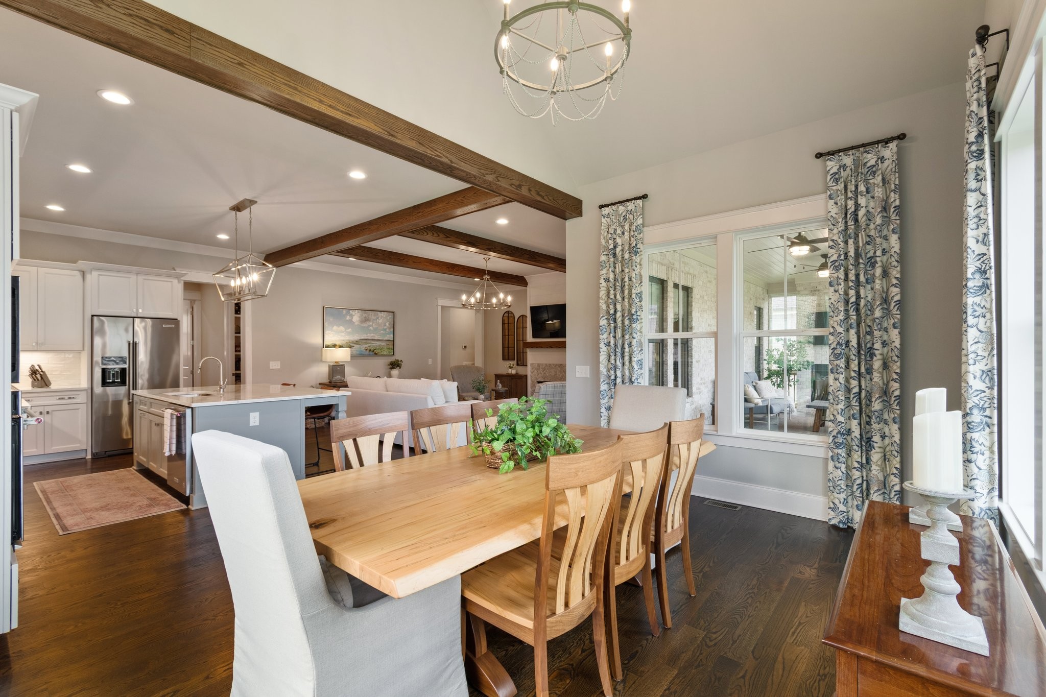 4586 Majestic Meadows Dr