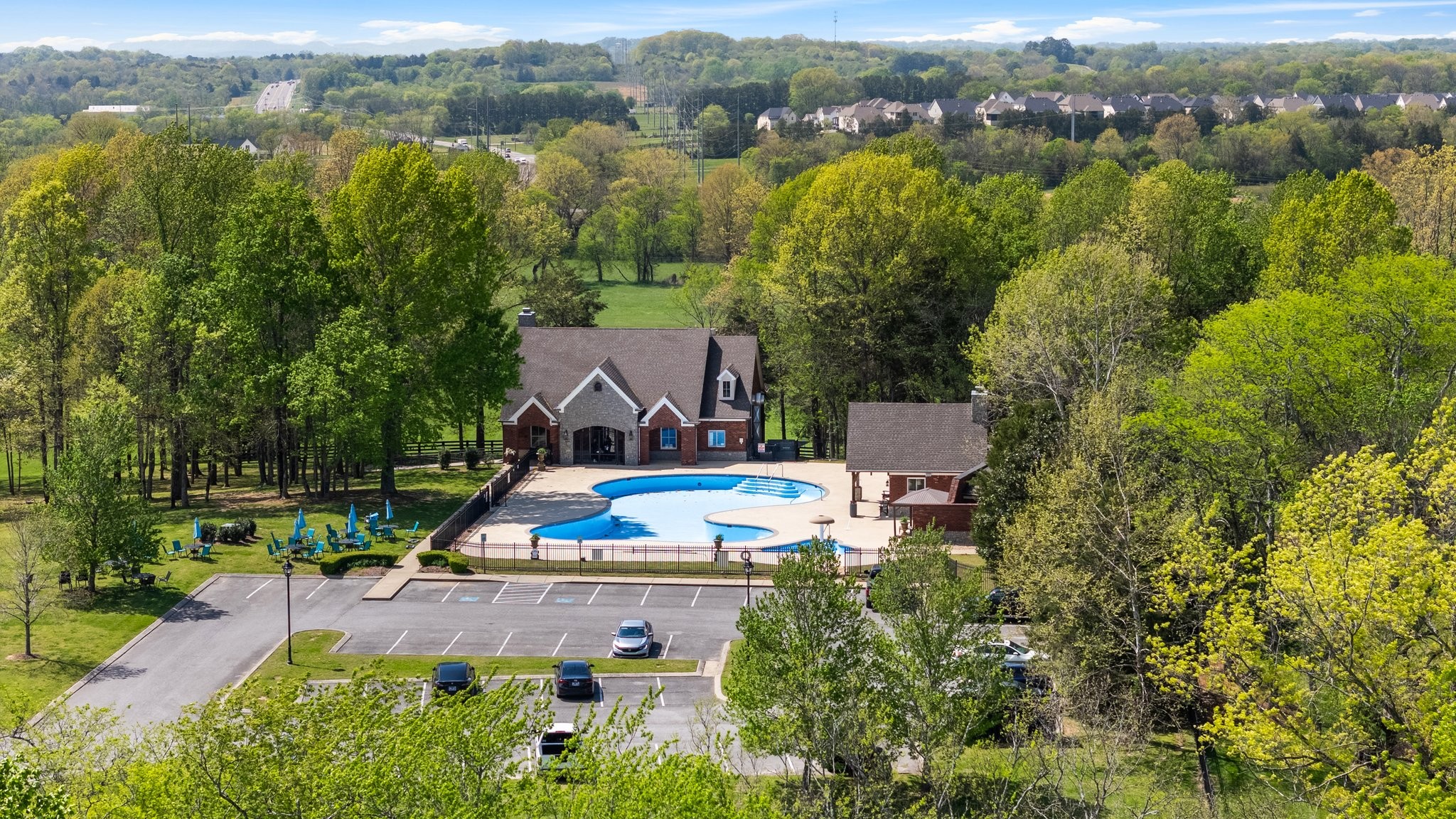 4586 Majestic Meadows Dr