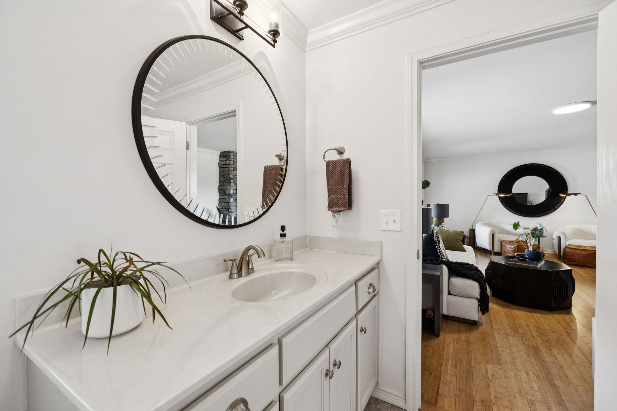 6938 Arno Allisona Rd