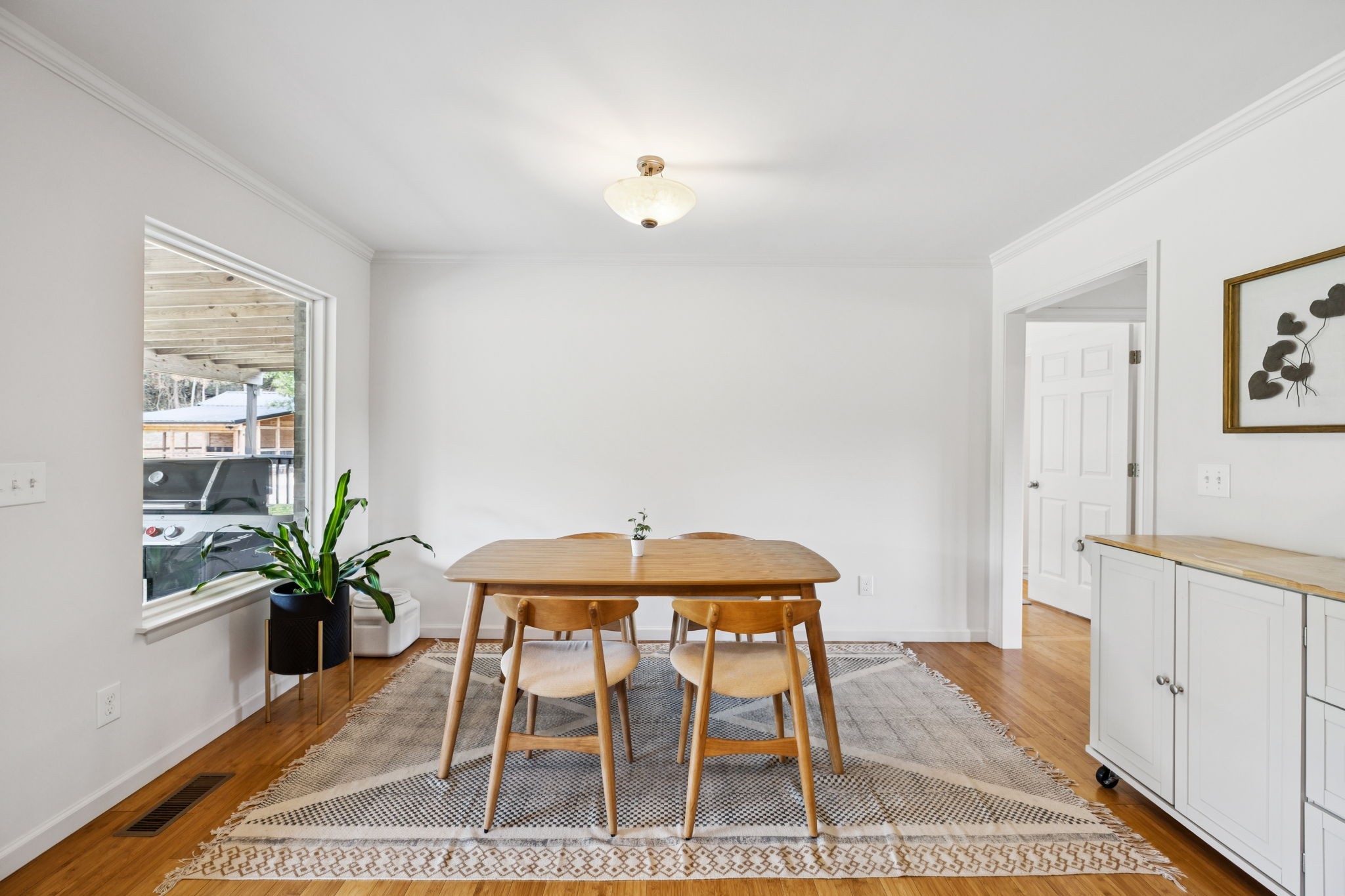 6938 Arno Allisona Rd