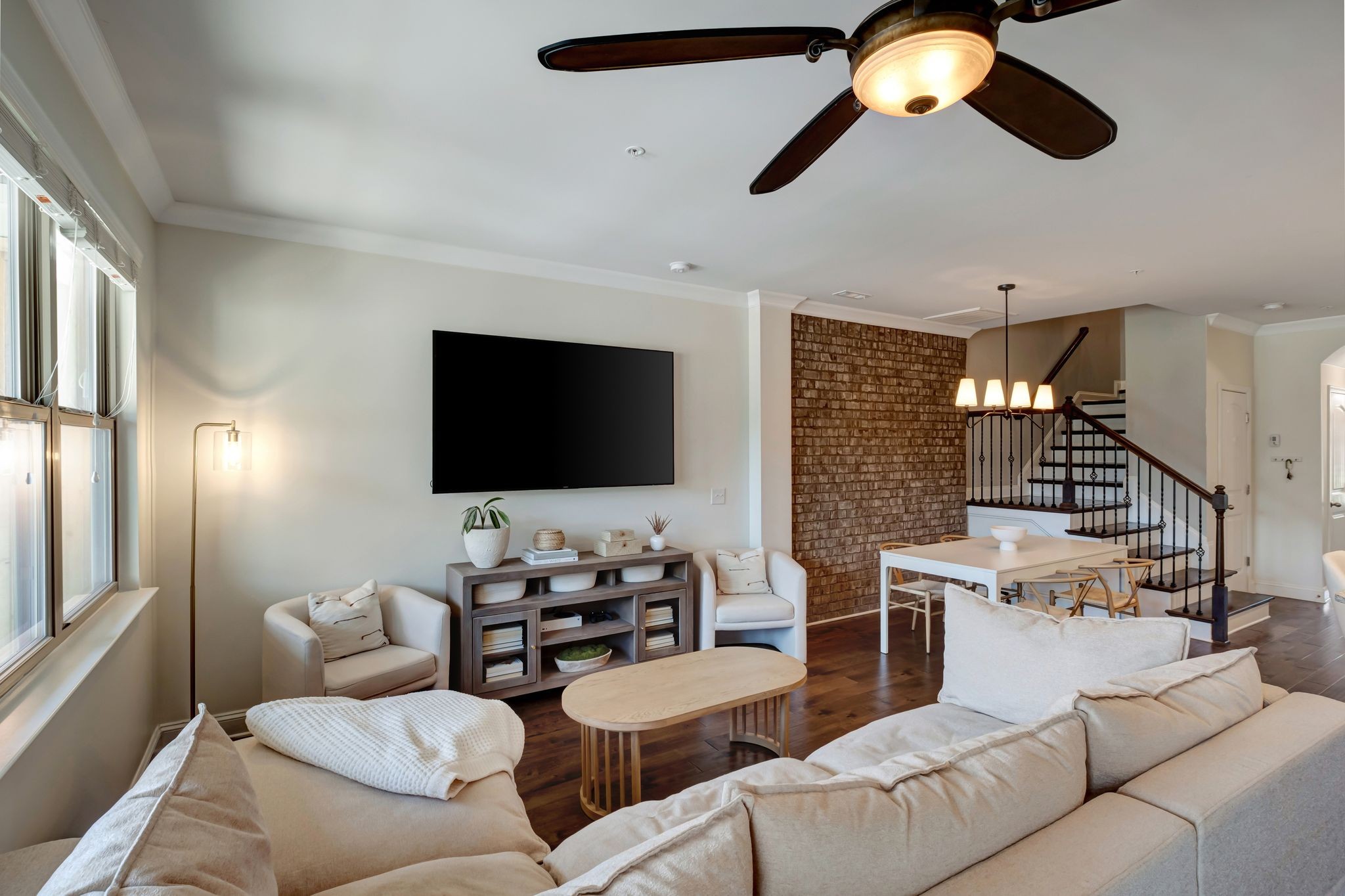 1440 Channing Dr