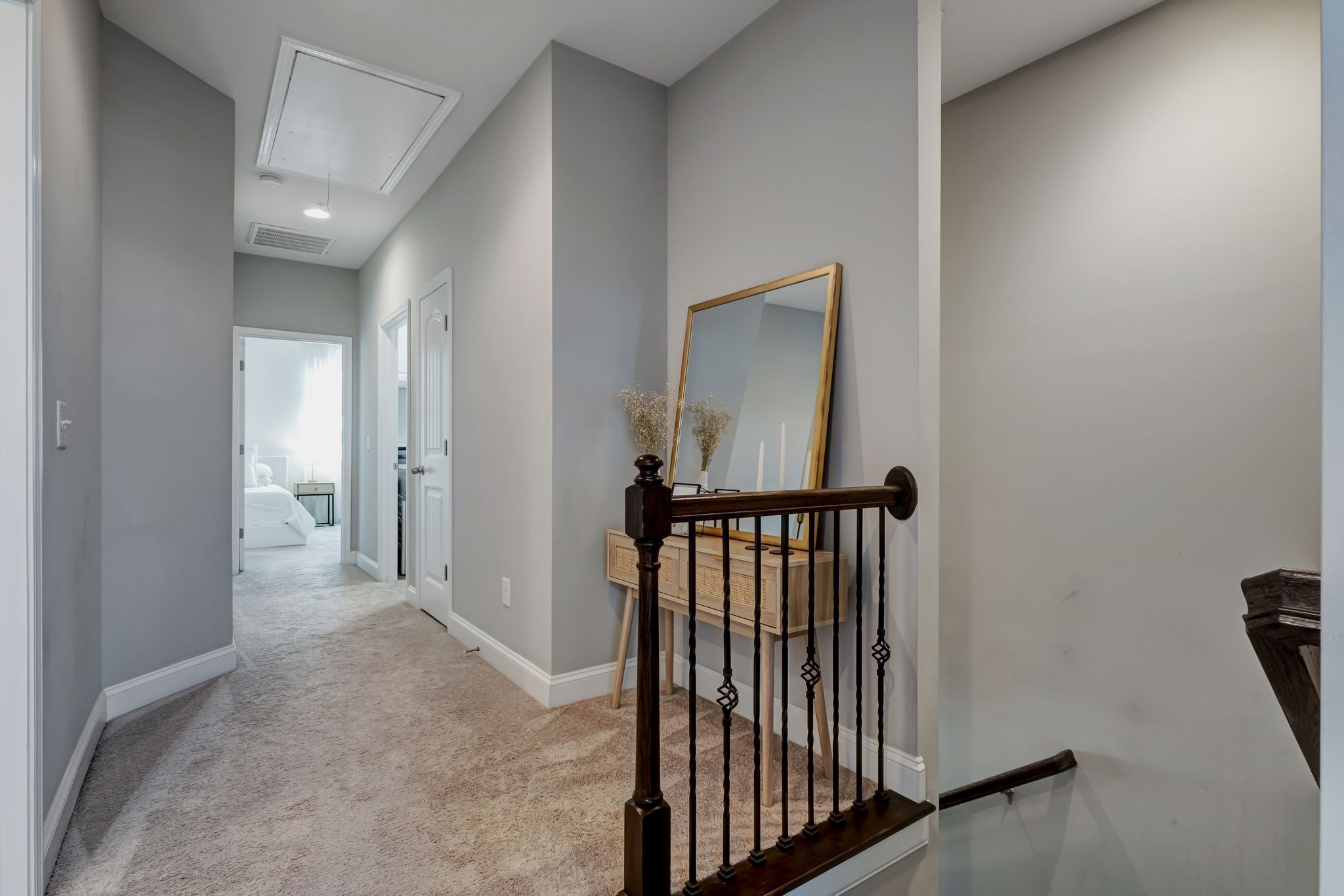 1440 Channing Dr
