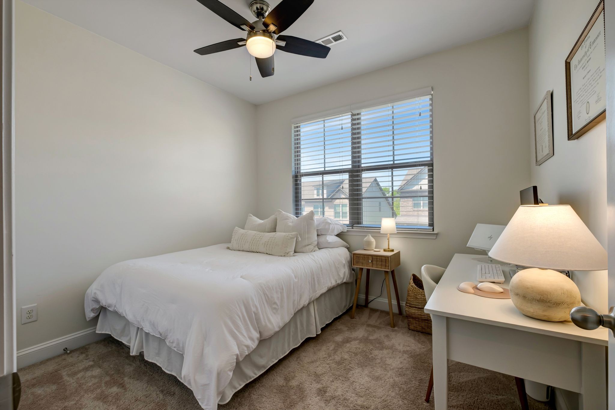 1440 Channing Dr