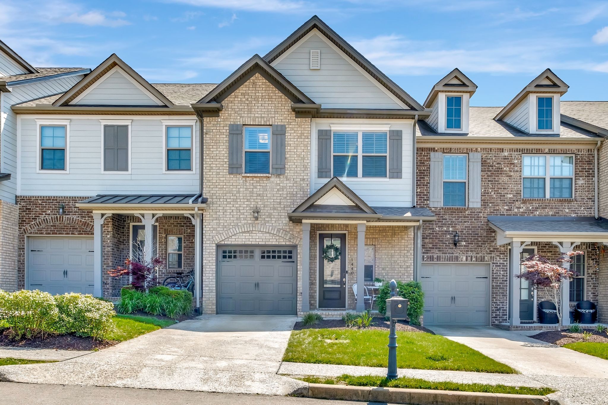 1440 Channing Dr