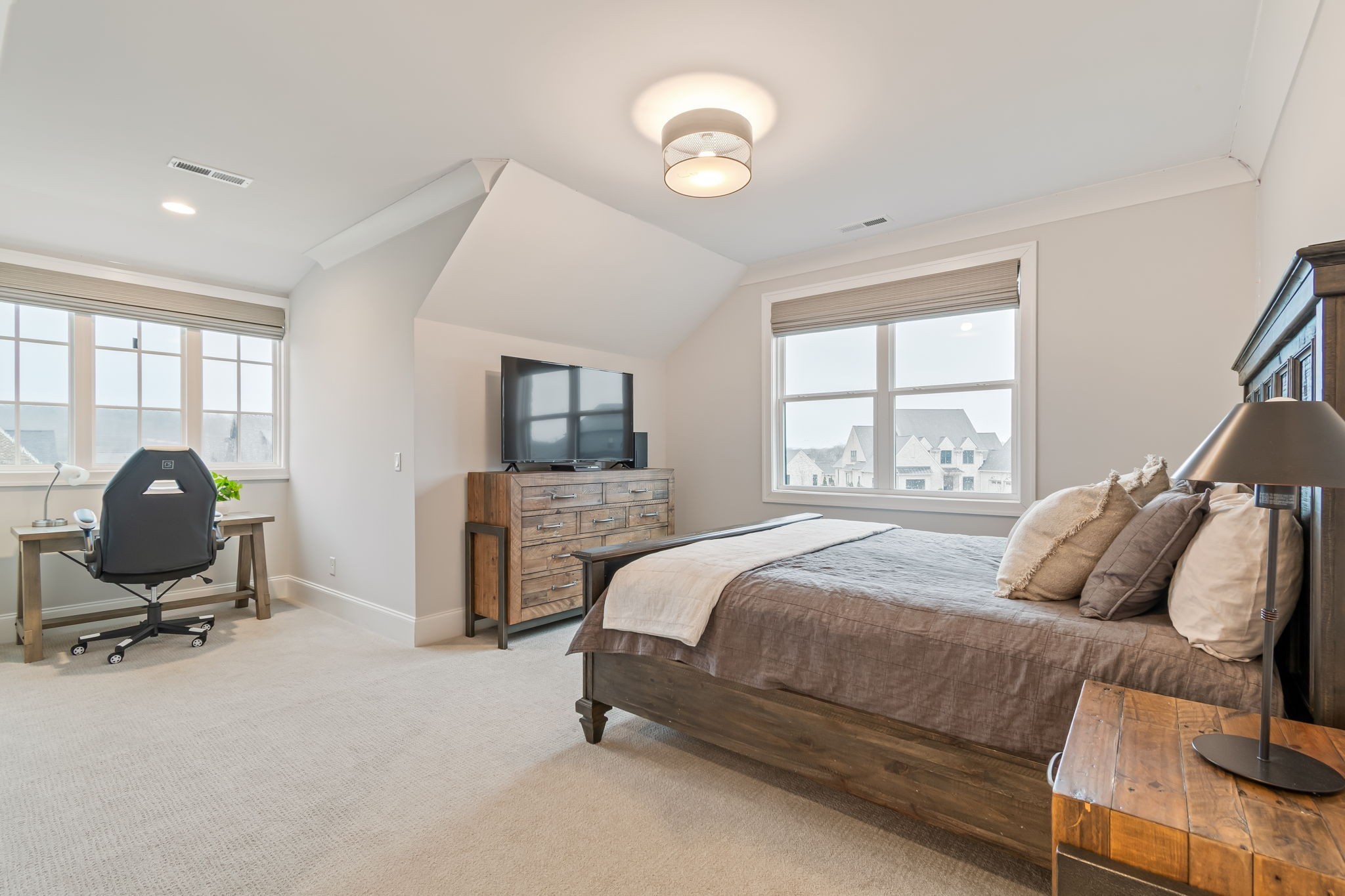 6304 Percheron Ln