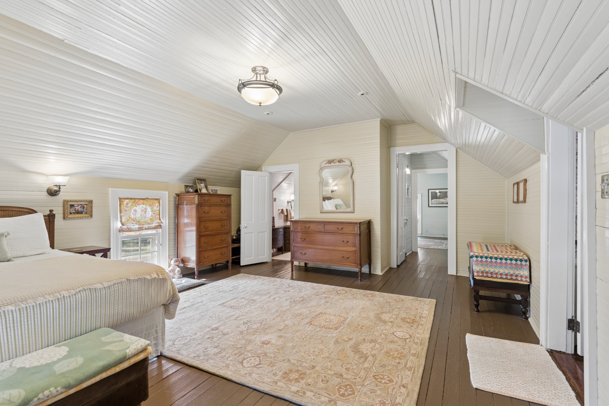 1202 Hidden Valley Rd