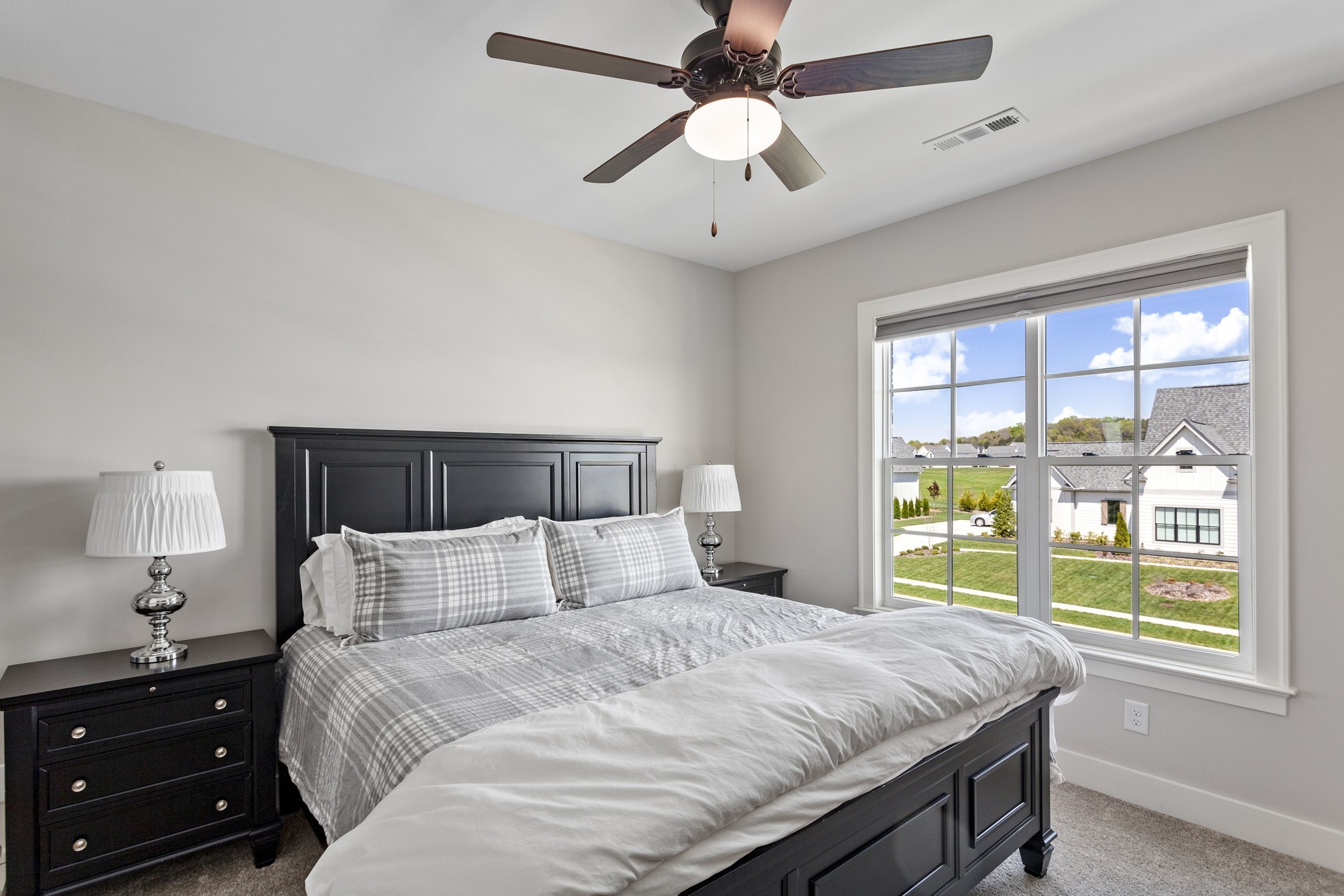 6556 Windmill Dr