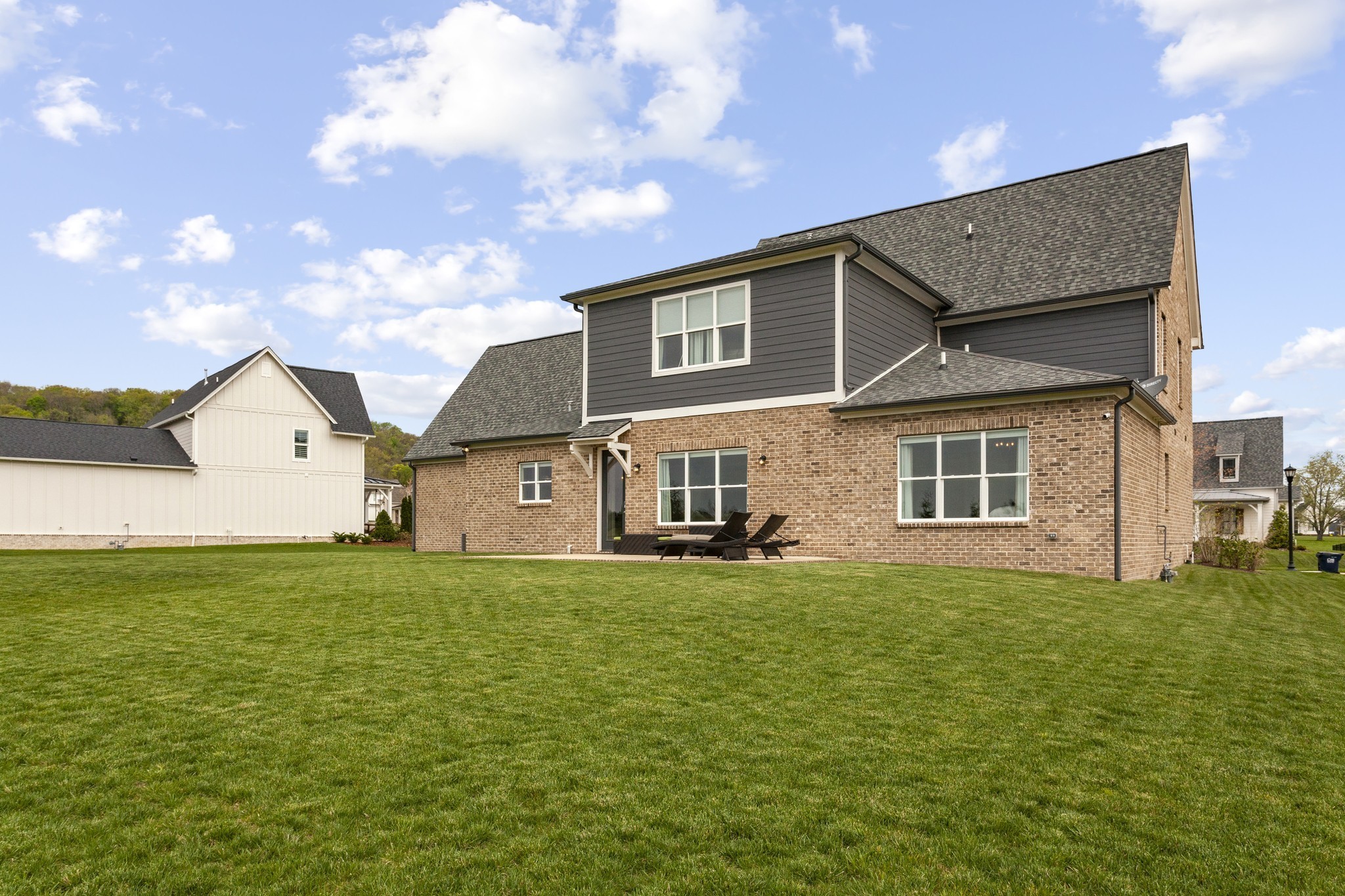 6556 Windmill Dr