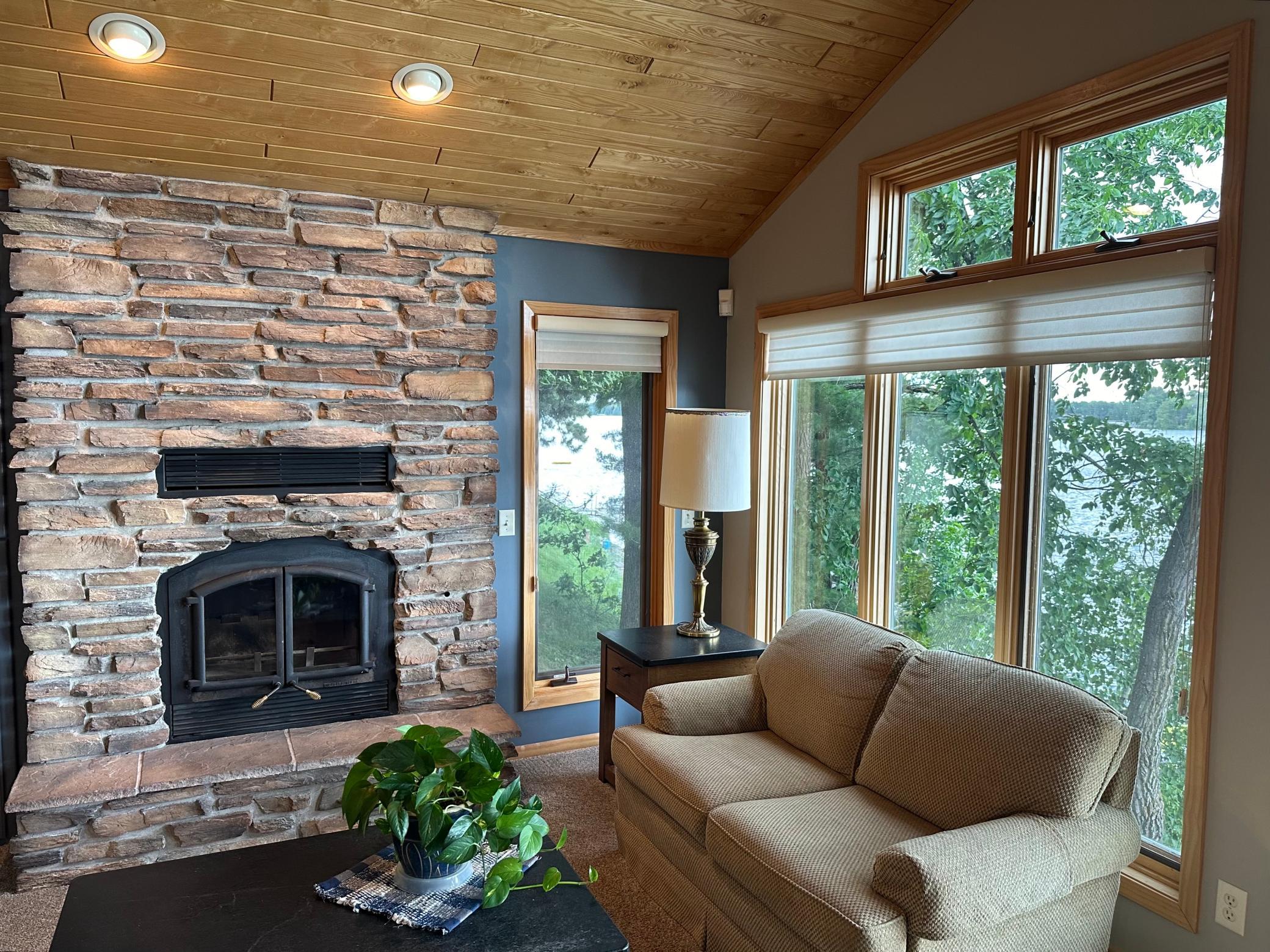 12571 Arrowhead Lane