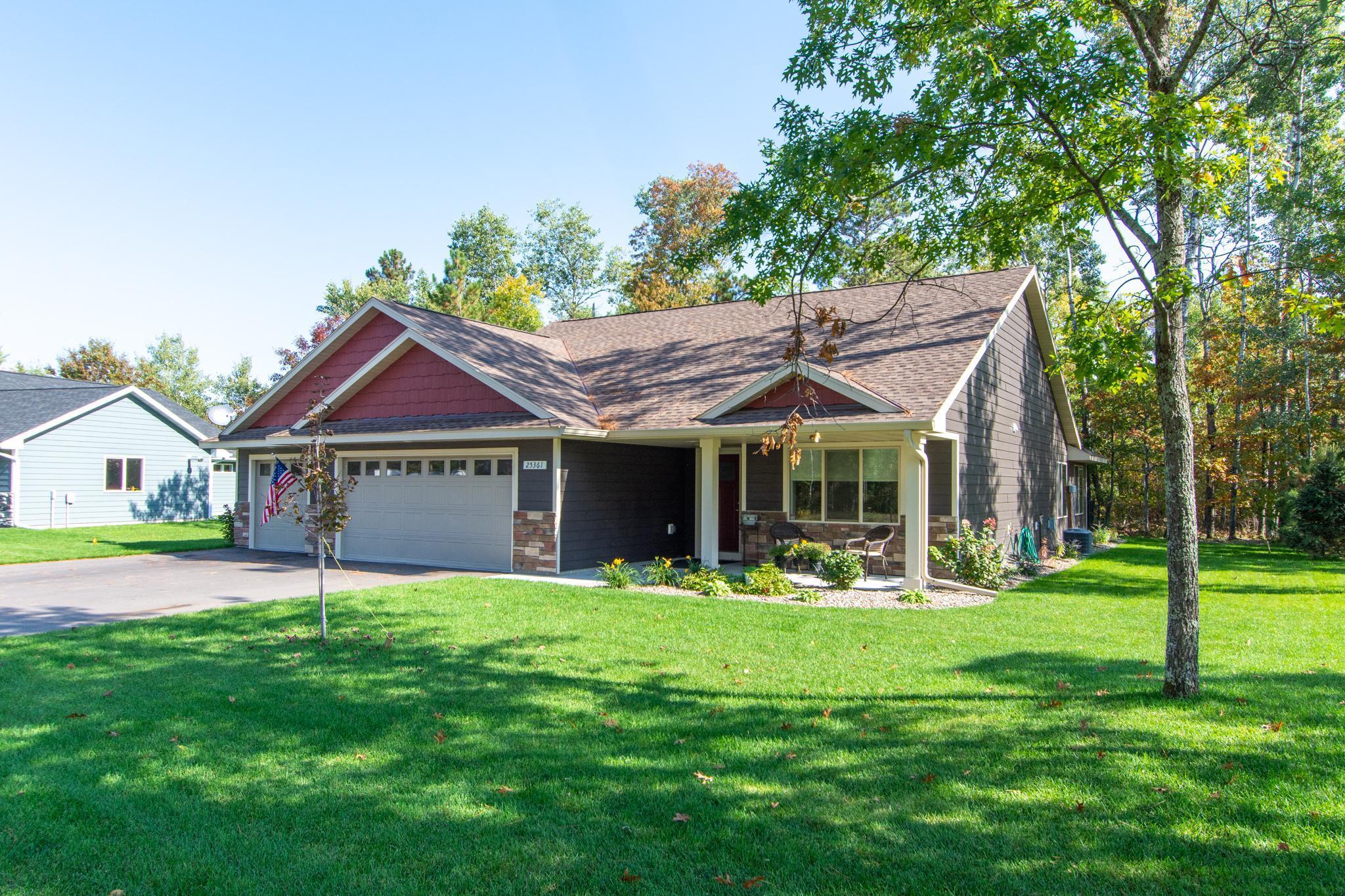 25361 Twin Leaf Circle