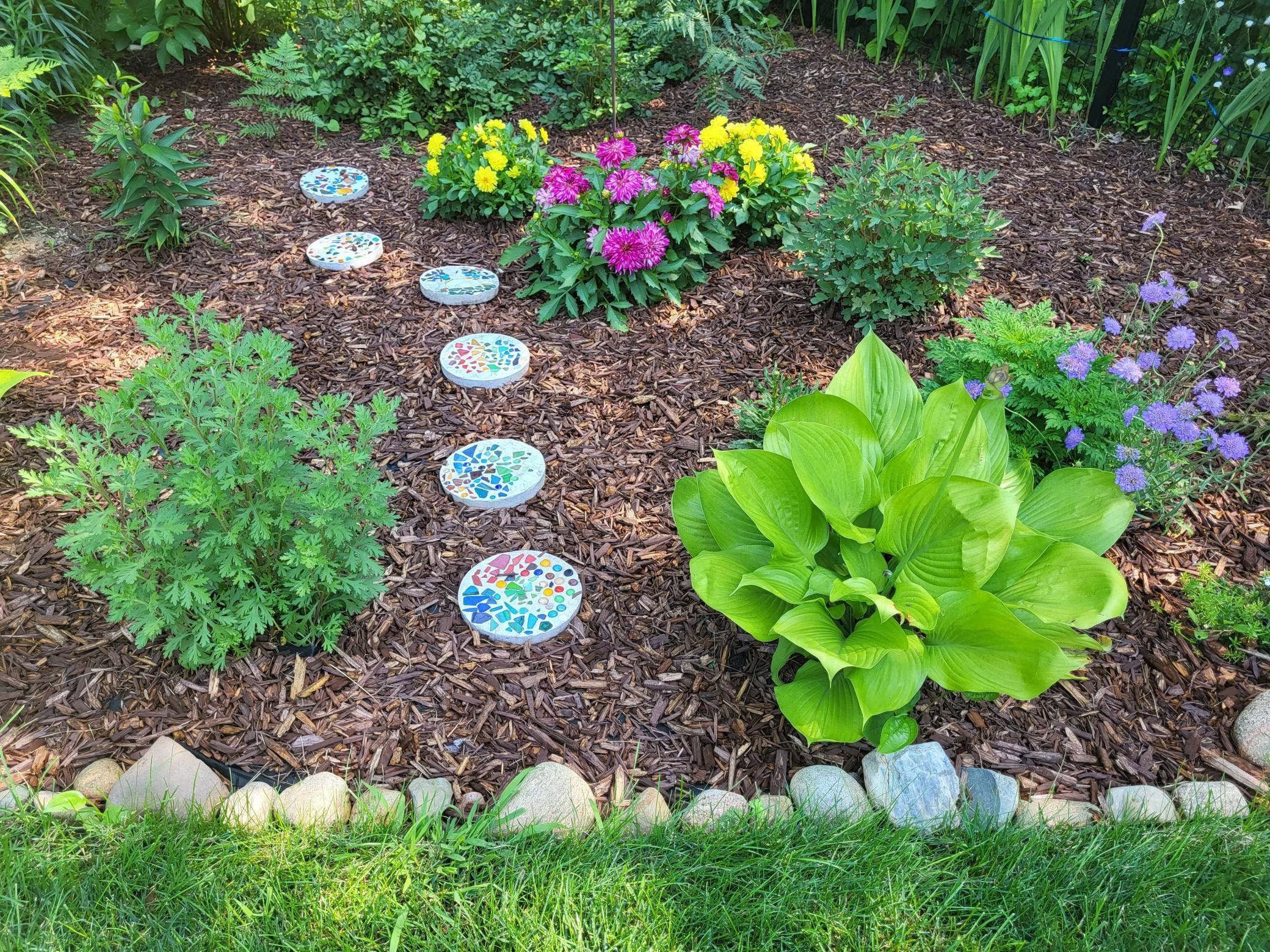 25361 Twin Leaf Circle