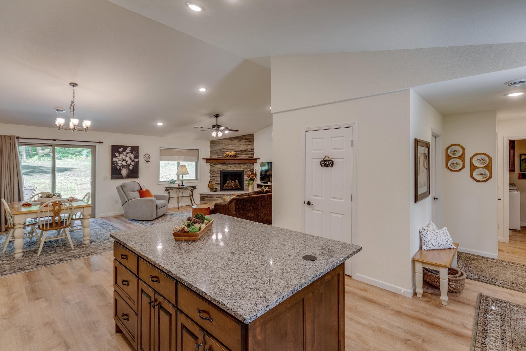 31041 Spring Loop