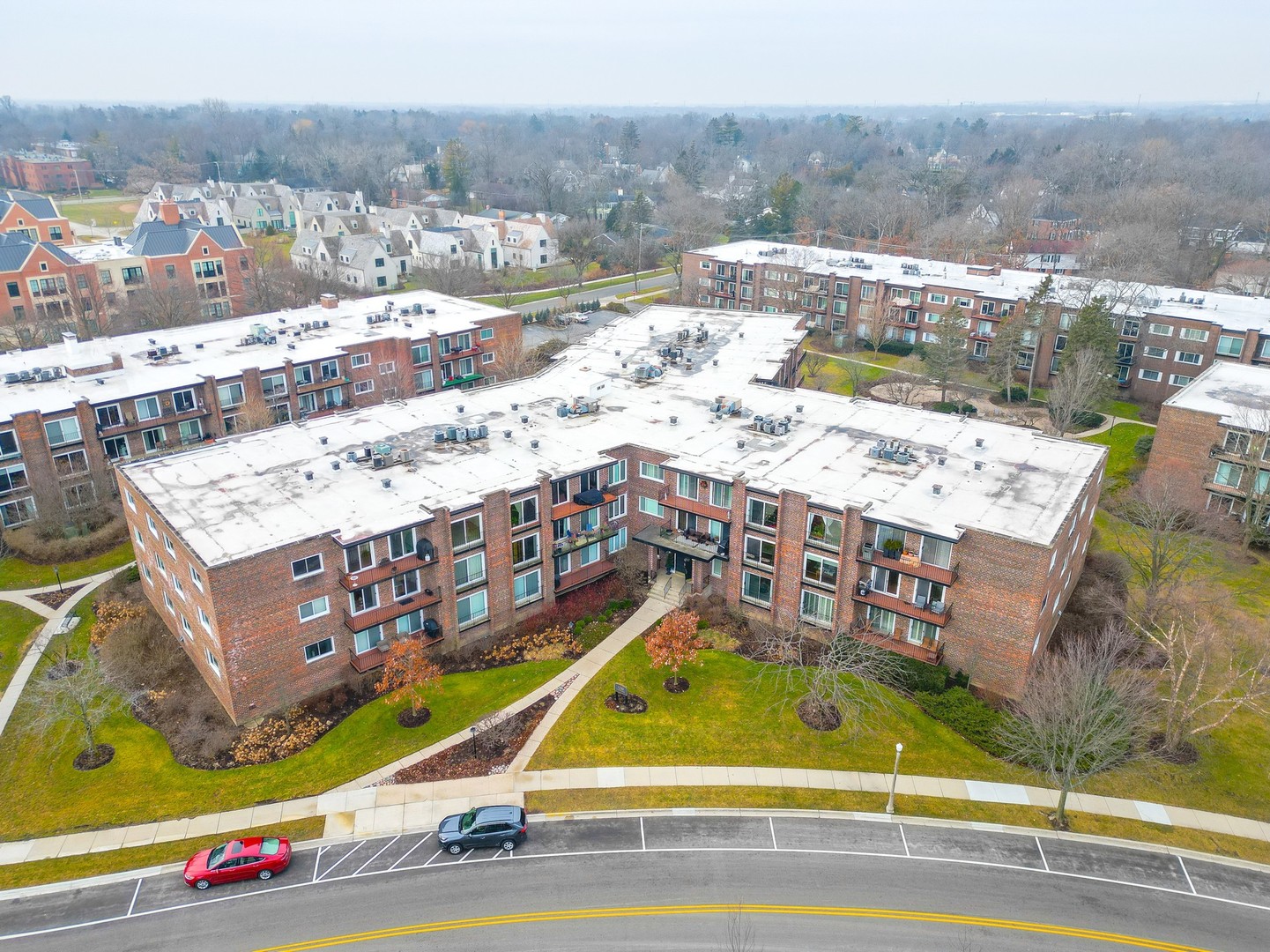 1230 N Western Avenue Unit: 201