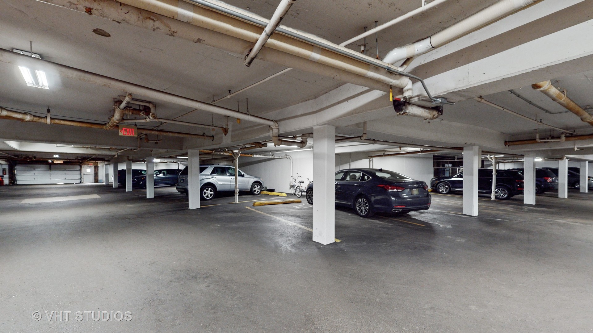 1230 N Western Avenue Unit: 201