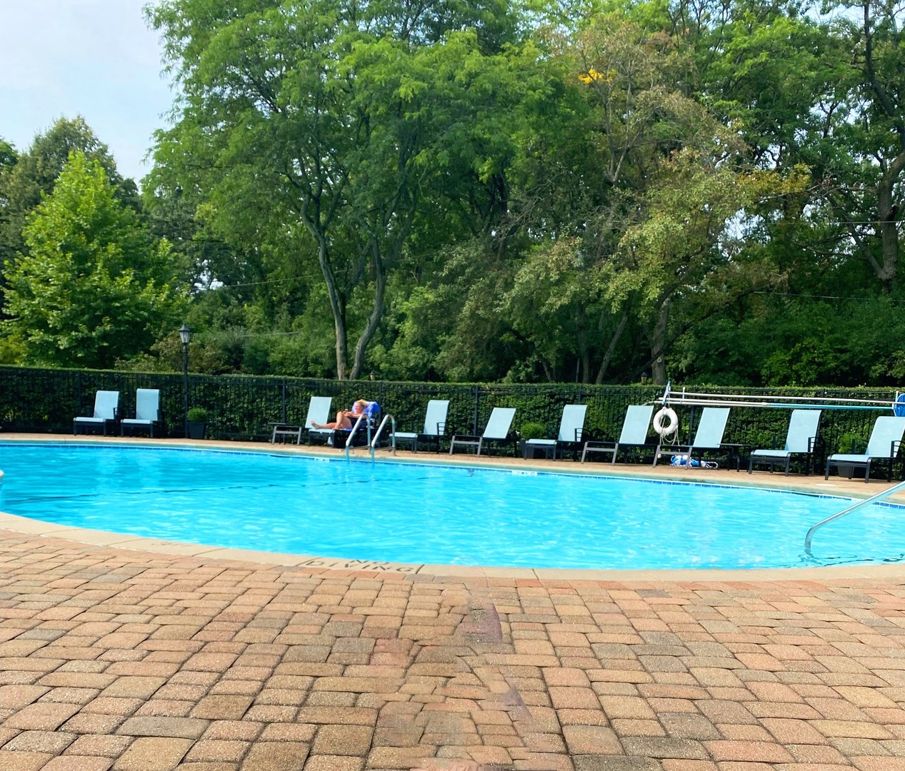 1230 N Western Avenue Unit: 201