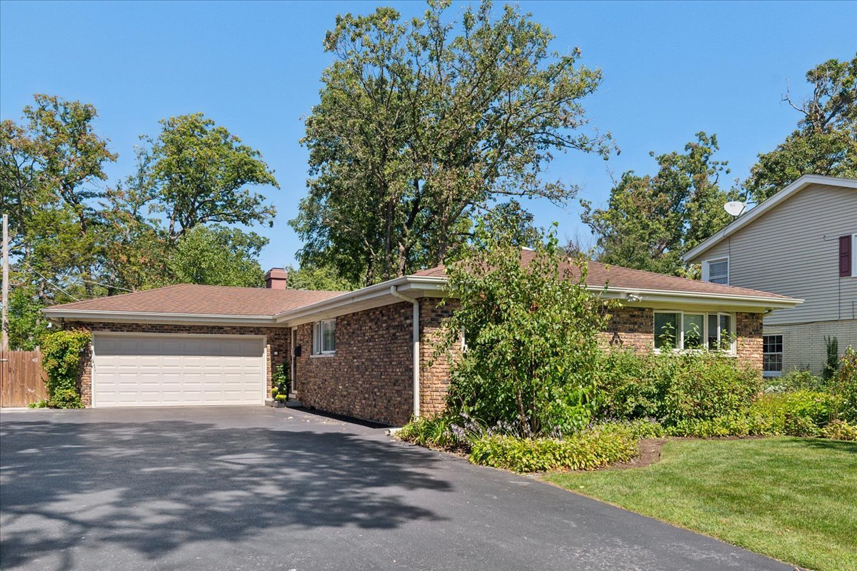 222 W Scranton Avenue