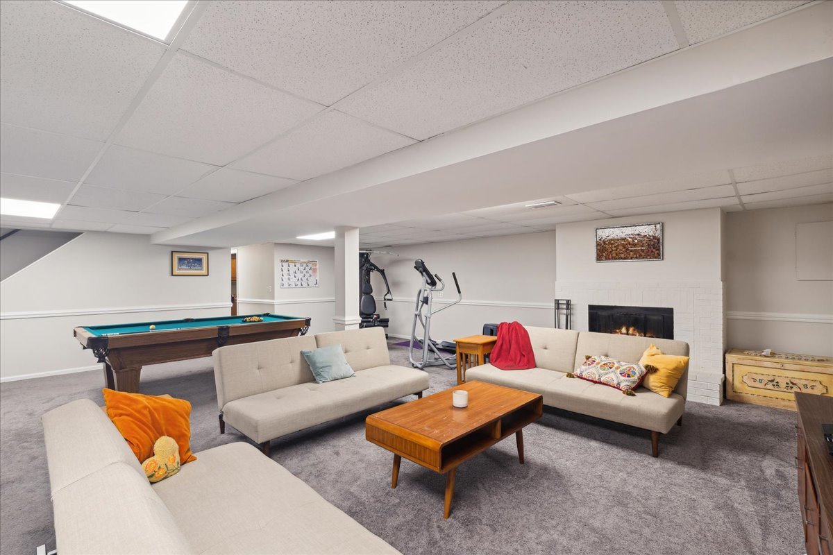 222 W Scranton Avenue