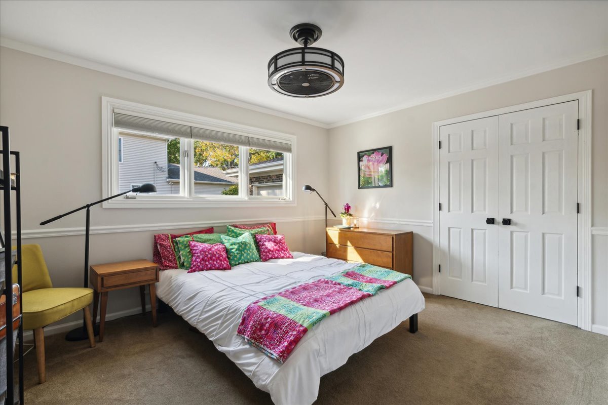222 W Scranton Avenue