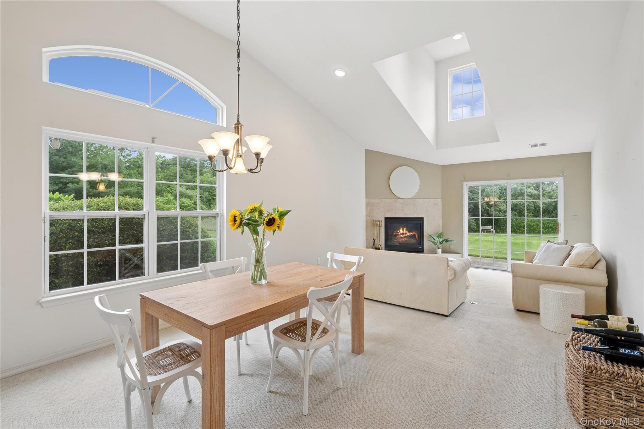 46 Summerfield Lane N
