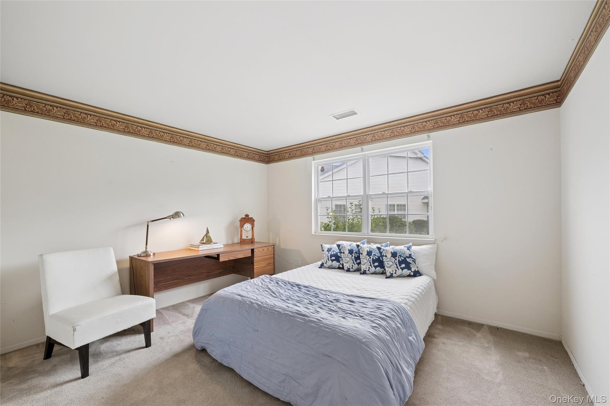 46 Summerfield Lane N