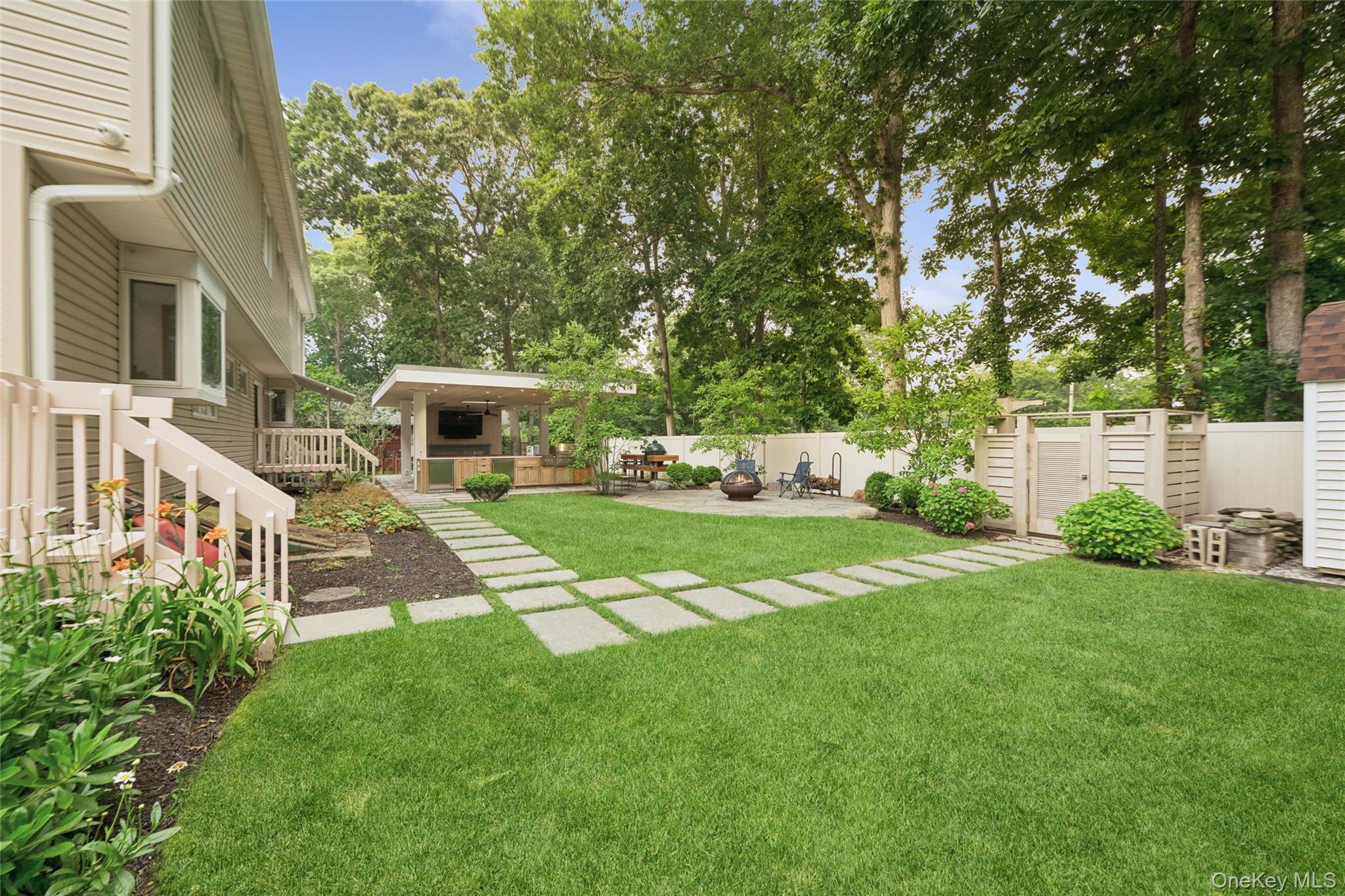 185 Inlet Lane
