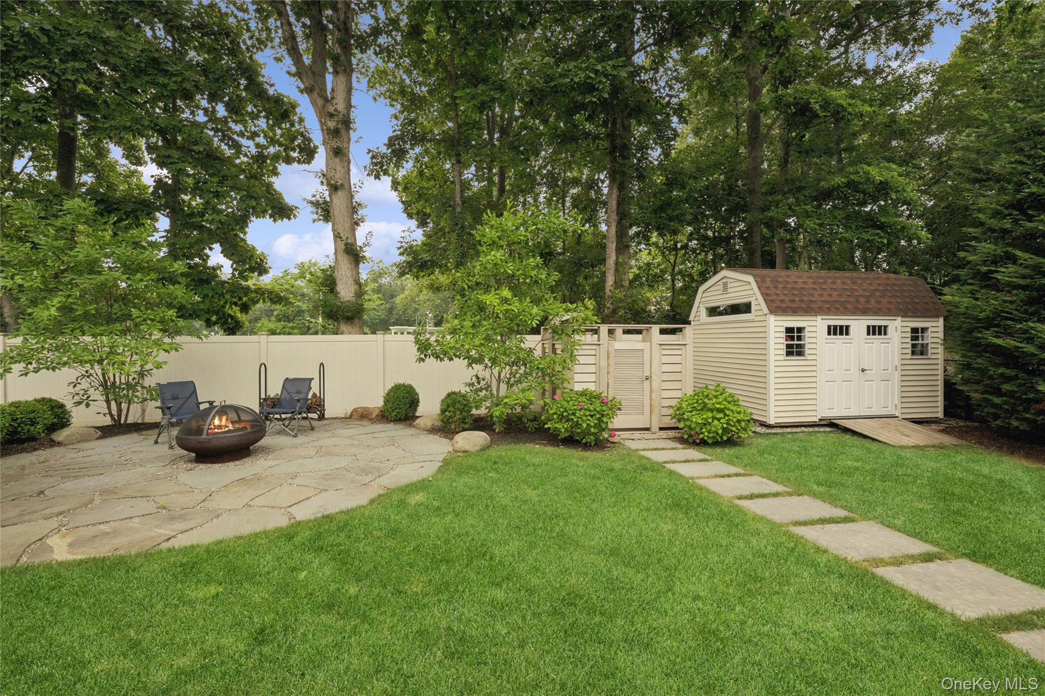 185 Inlet Lane