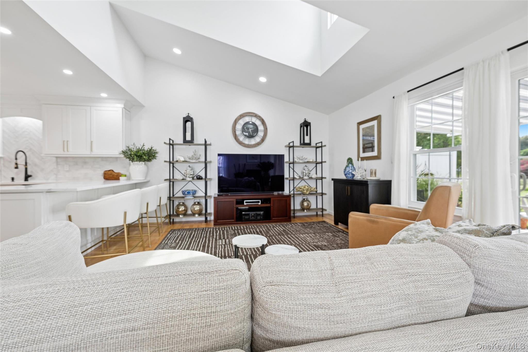 3 Summerfield Lane S
