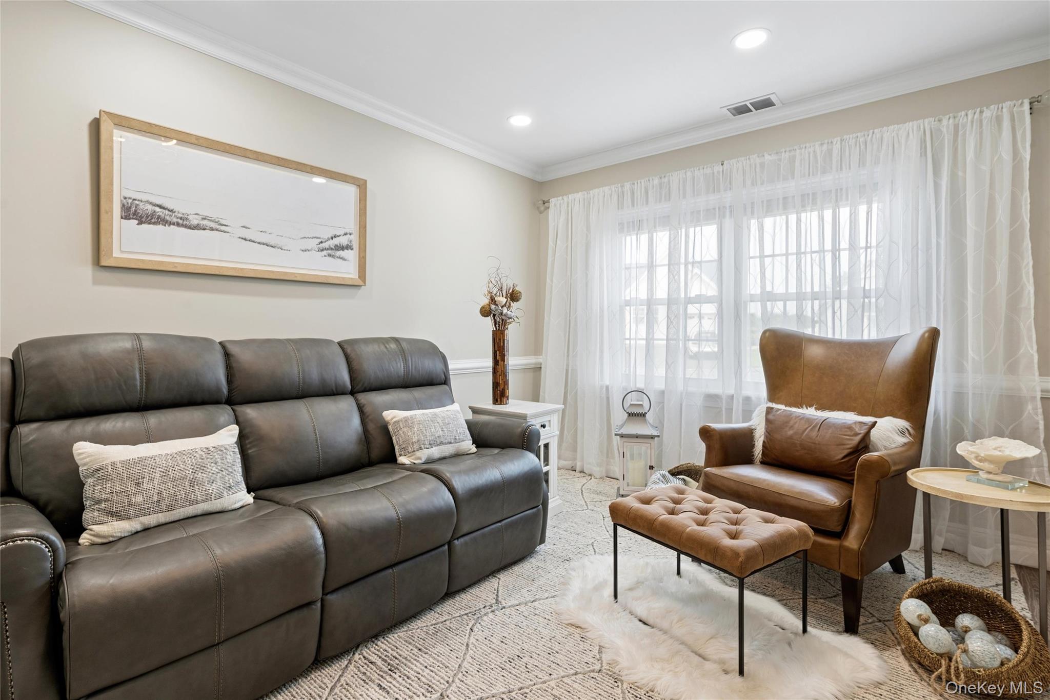 3 Summerfield Lane S