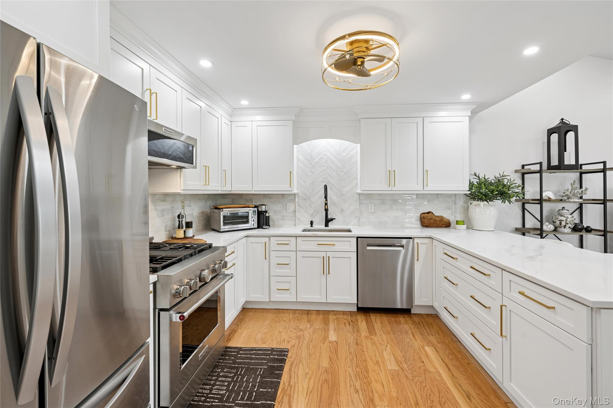 3 Summerfield Lane S