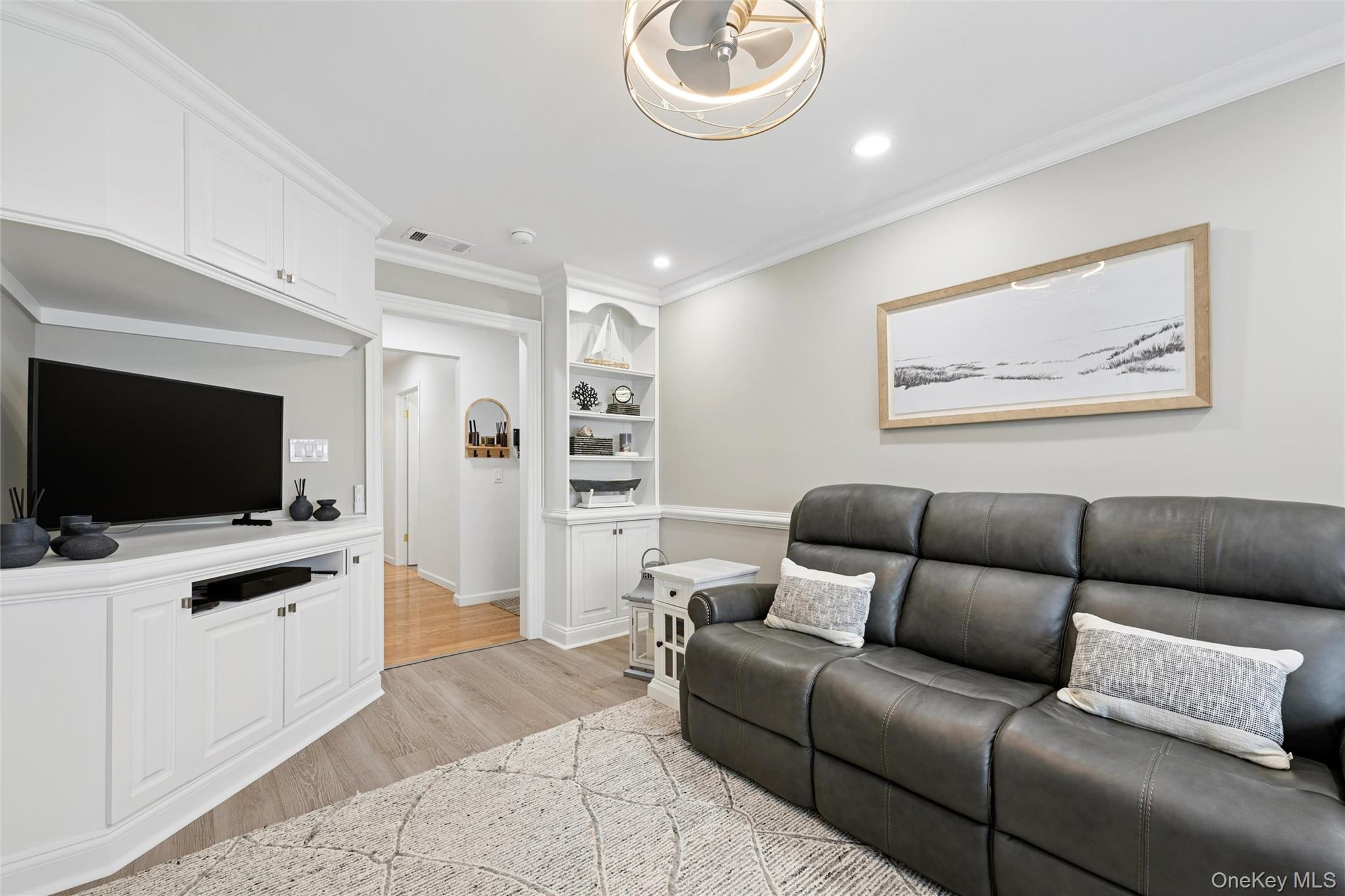 3 Summerfield Lane S