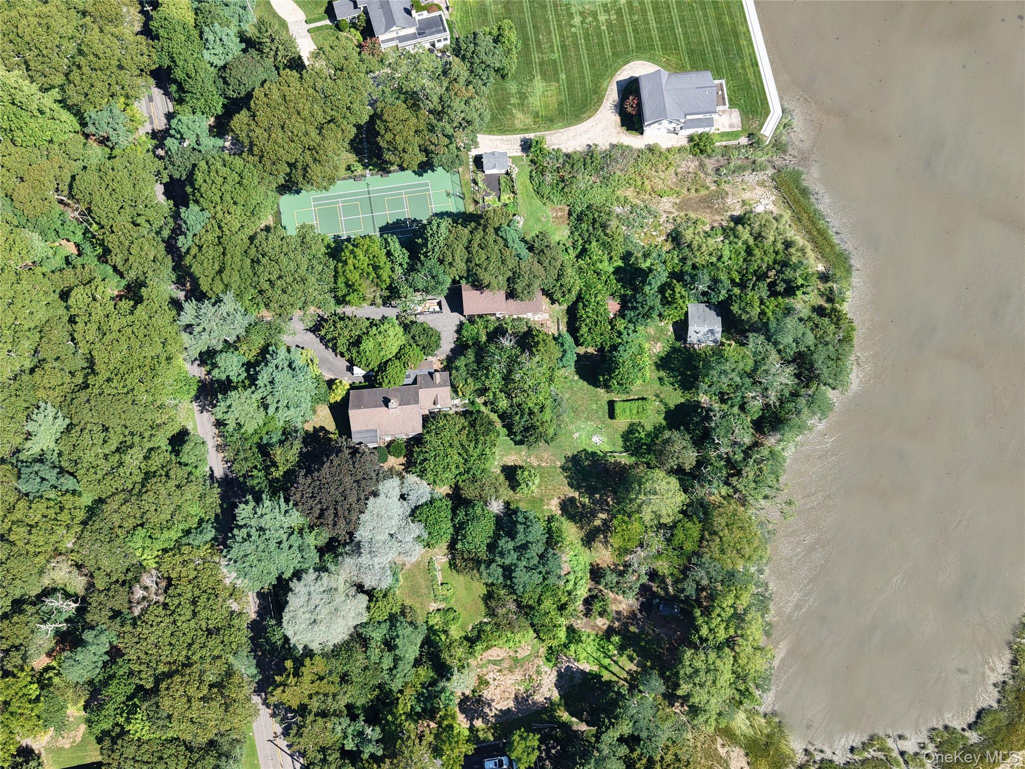 75 Old Field Road