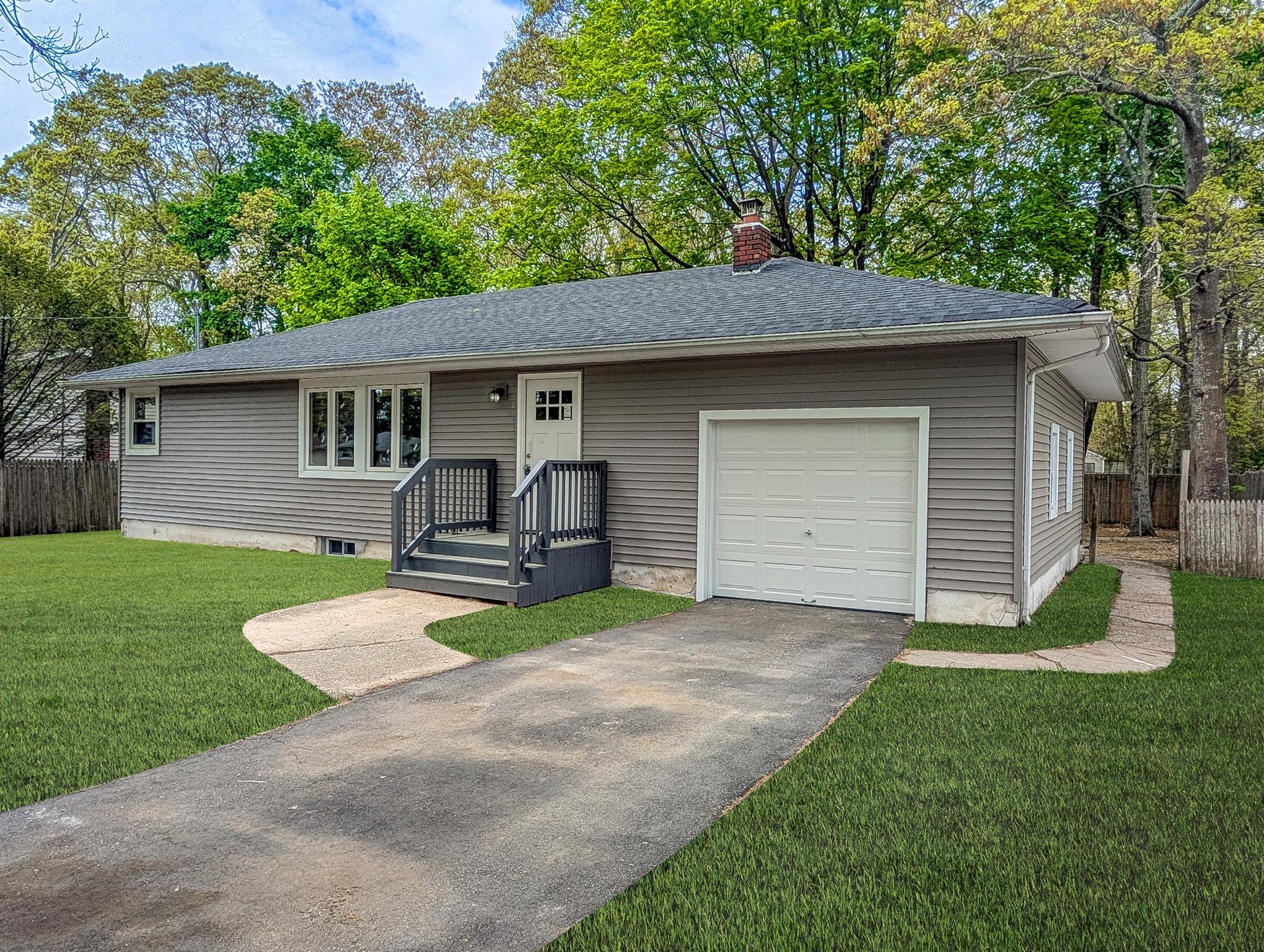 55 Candido Avenue