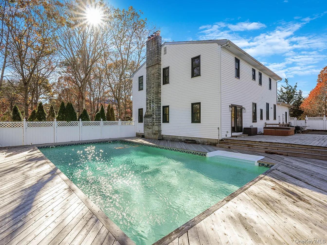 34 Starboard Road