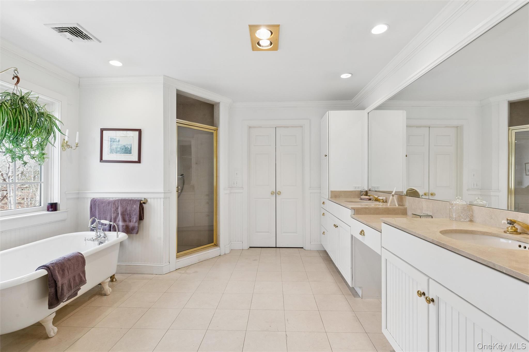 110 Greenleaf Lane