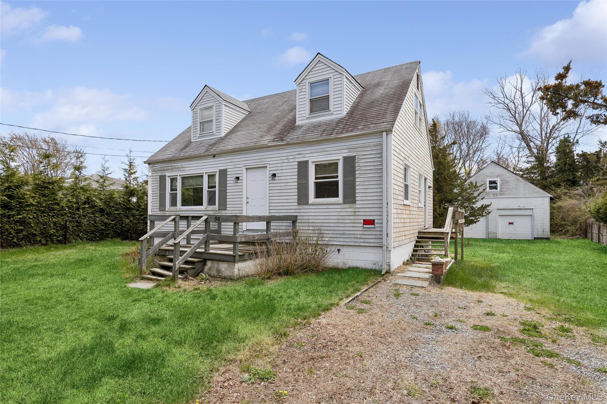 56 Inlet Road W